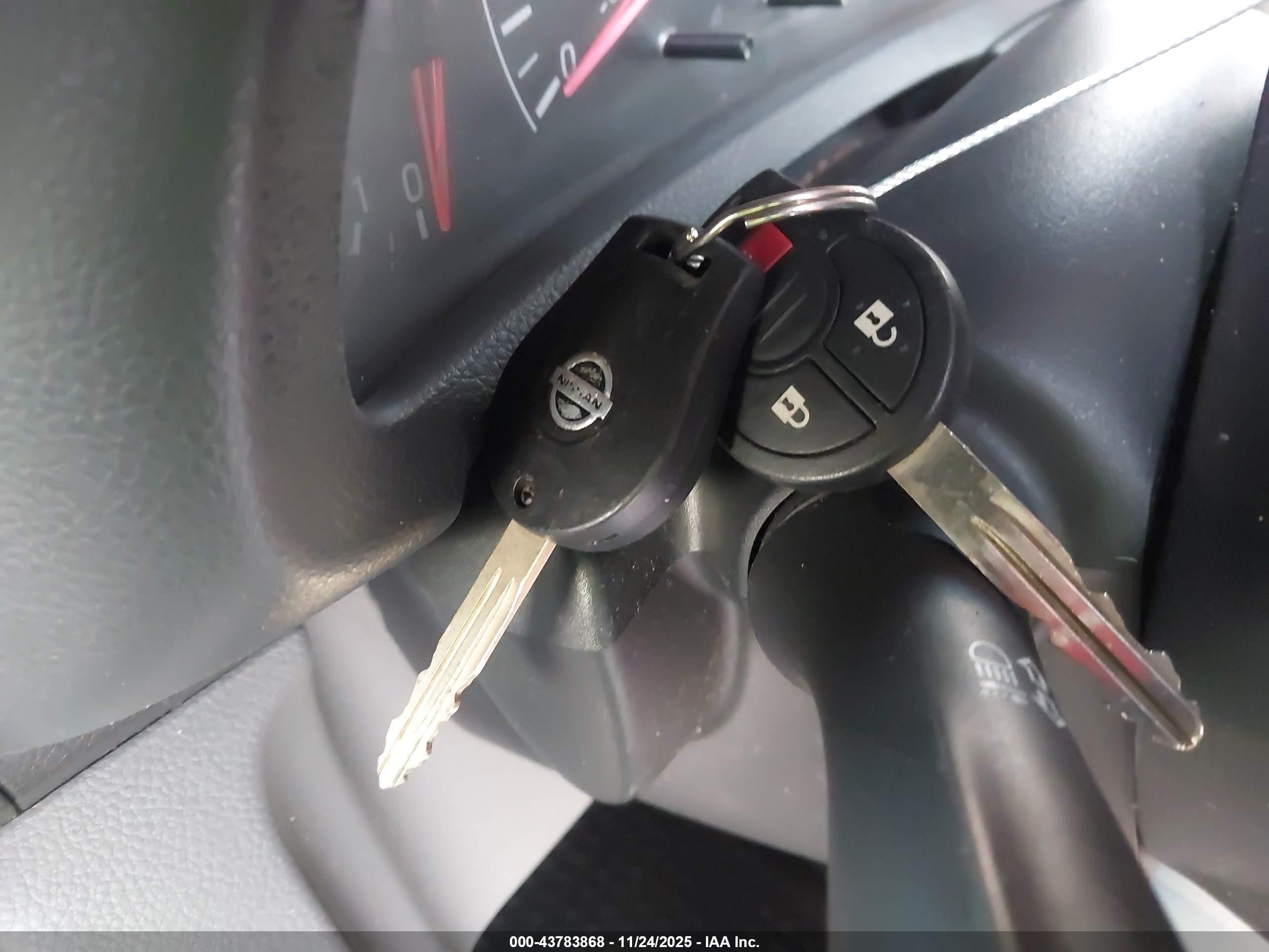 NISSAN NV200 image 11