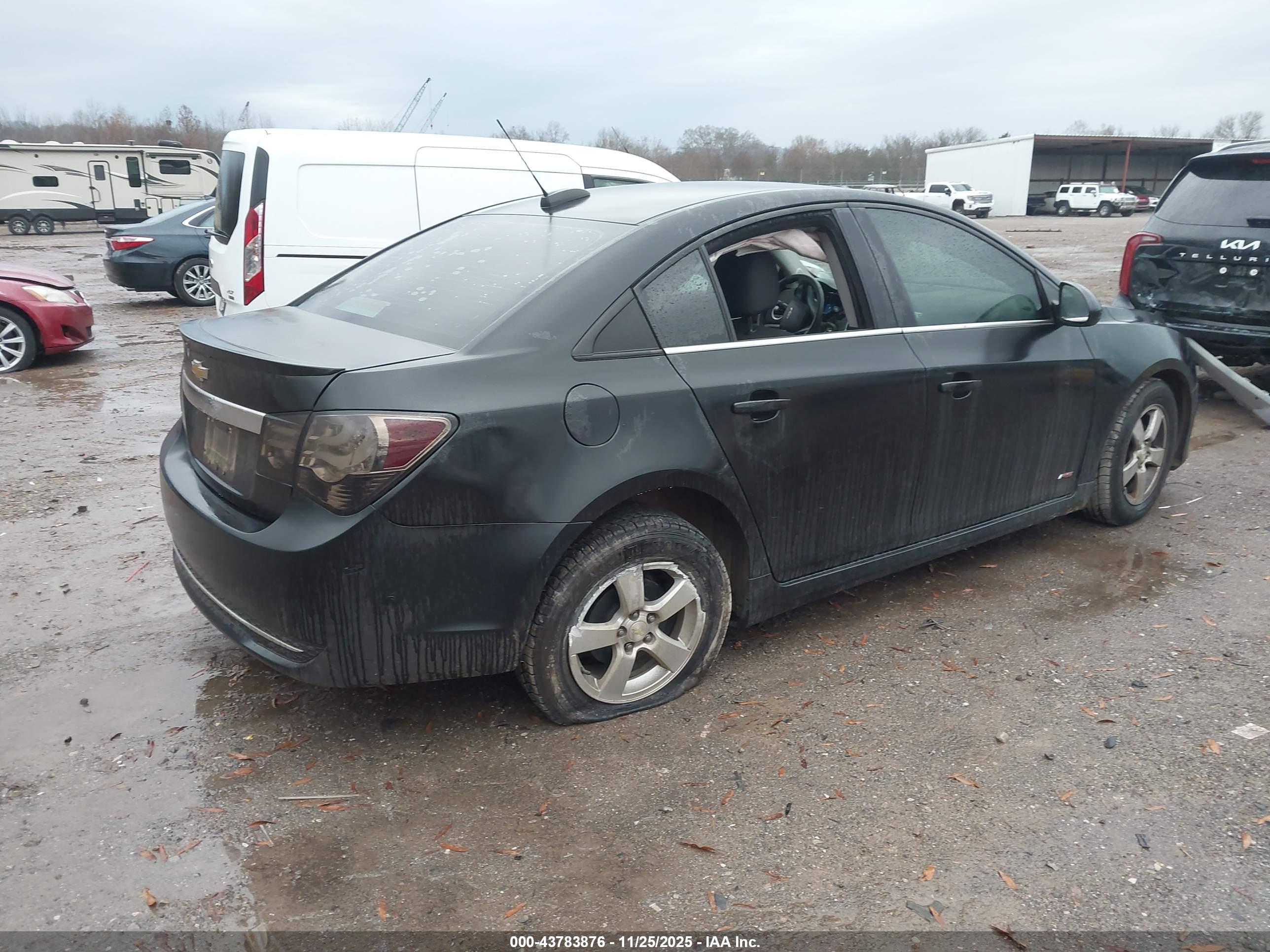 CHEVROLET CRUZE image 4