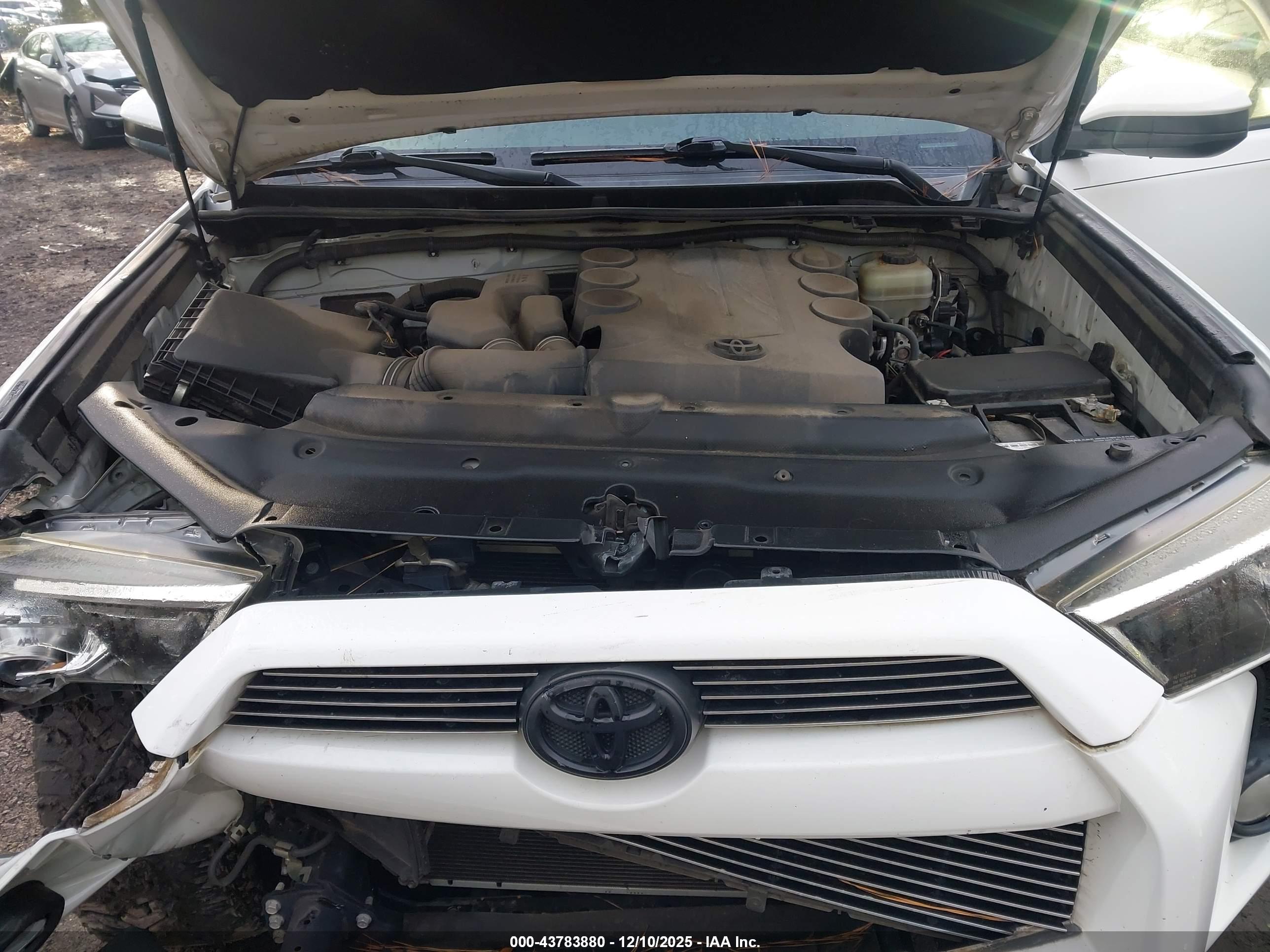 TOYOTA 4RUNNER image 10