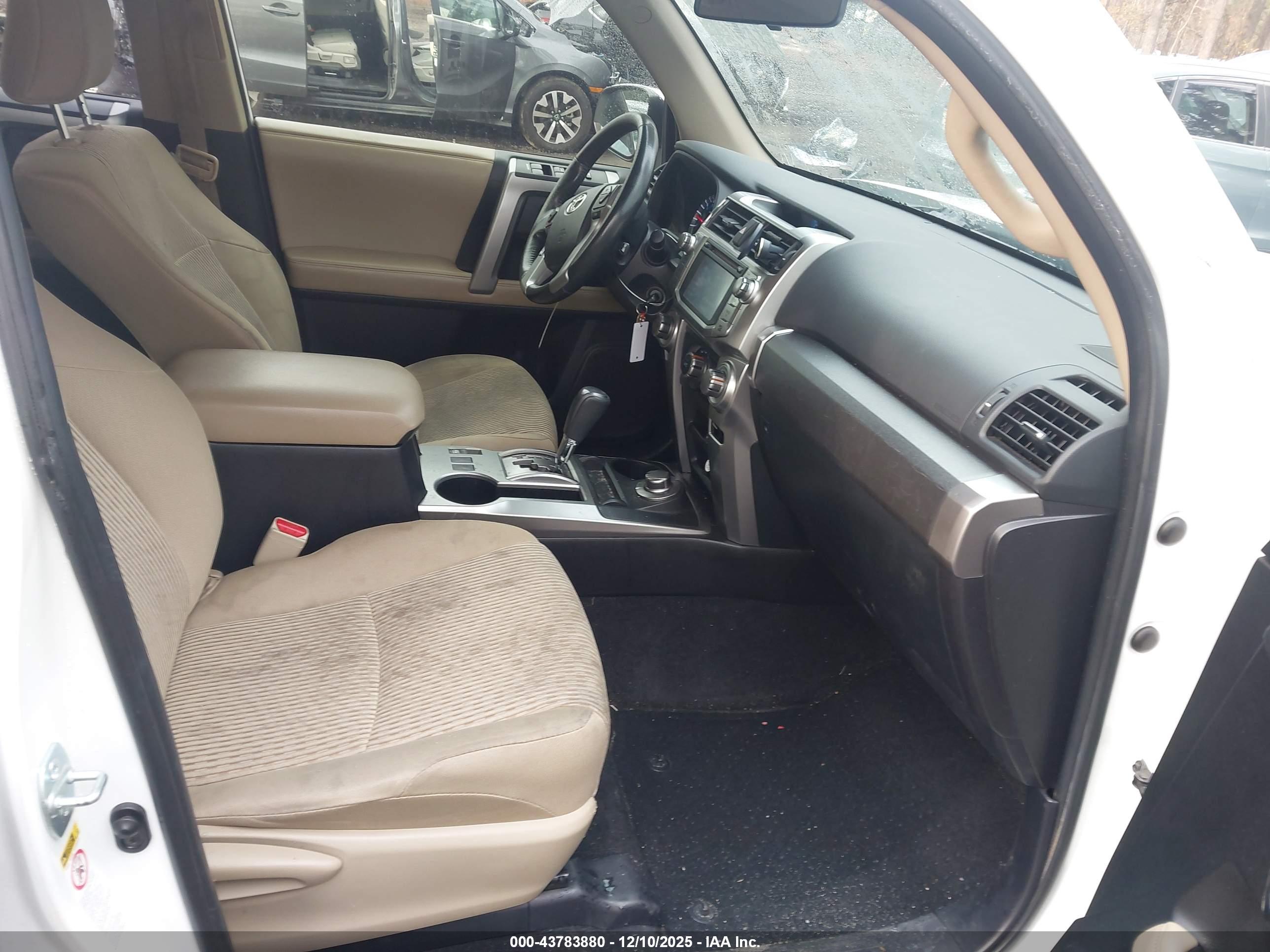 TOYOTA 4RUNNER image 5