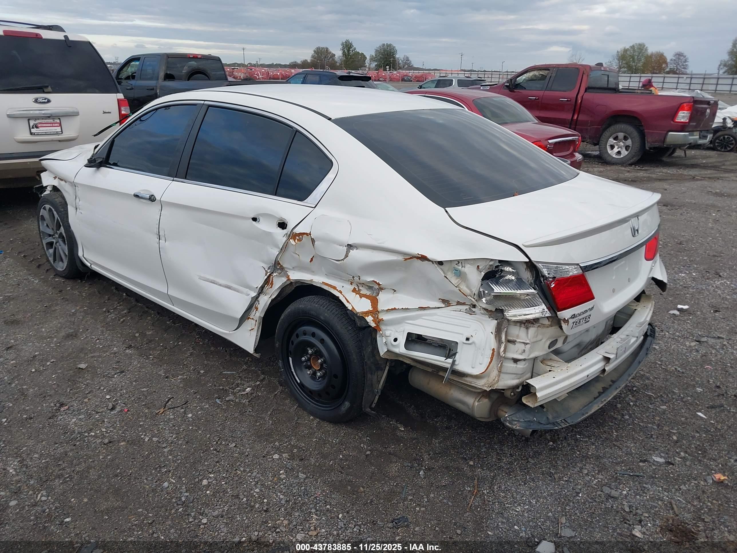 HONDA ACCORD image 3