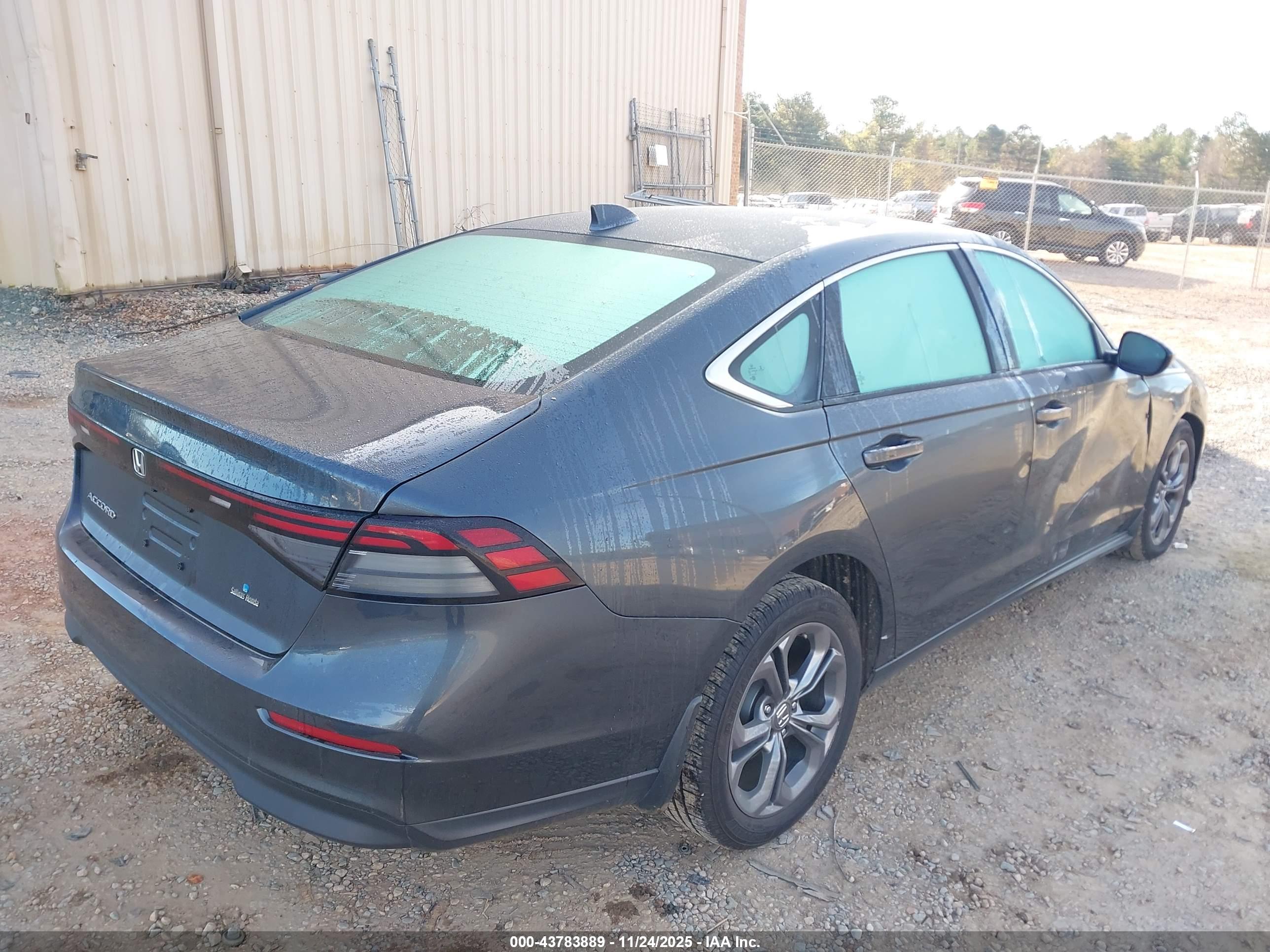 HONDA ACCORD image 4