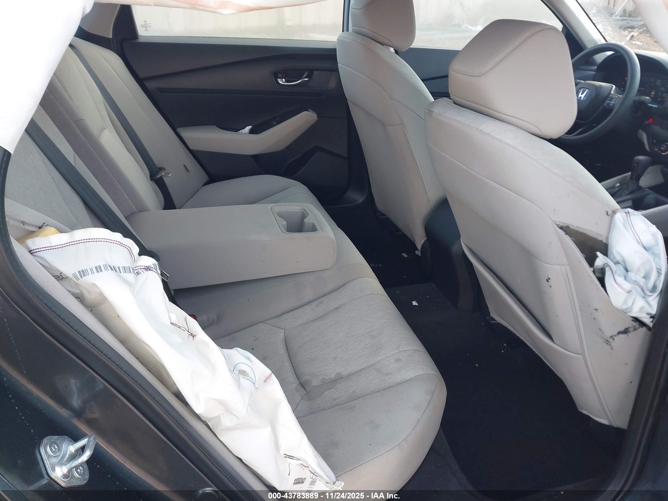 HONDA ACCORD image 8