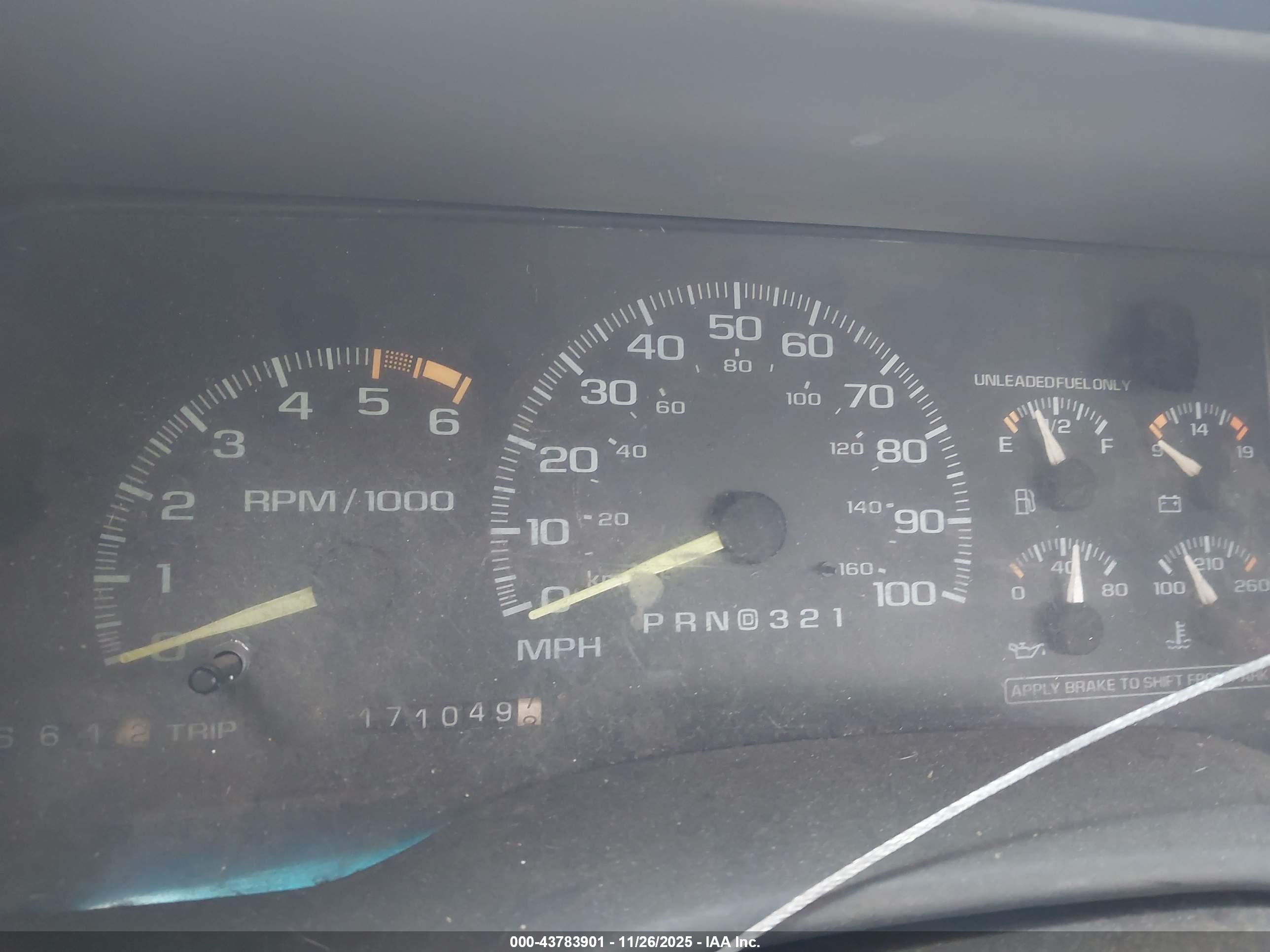 CHEVROLET GMT-400 image 7