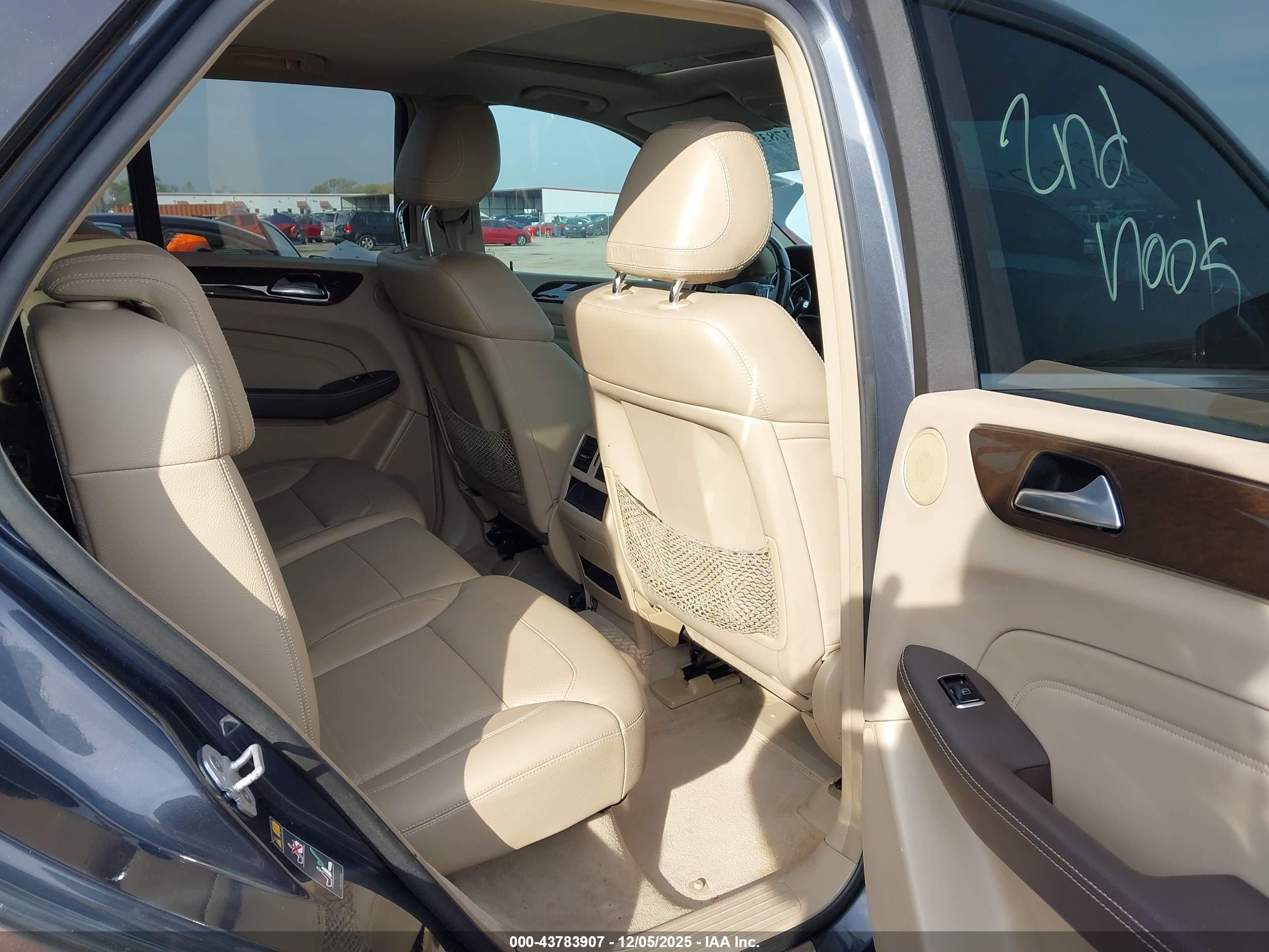 MERCEDES-BENZ ML image 8