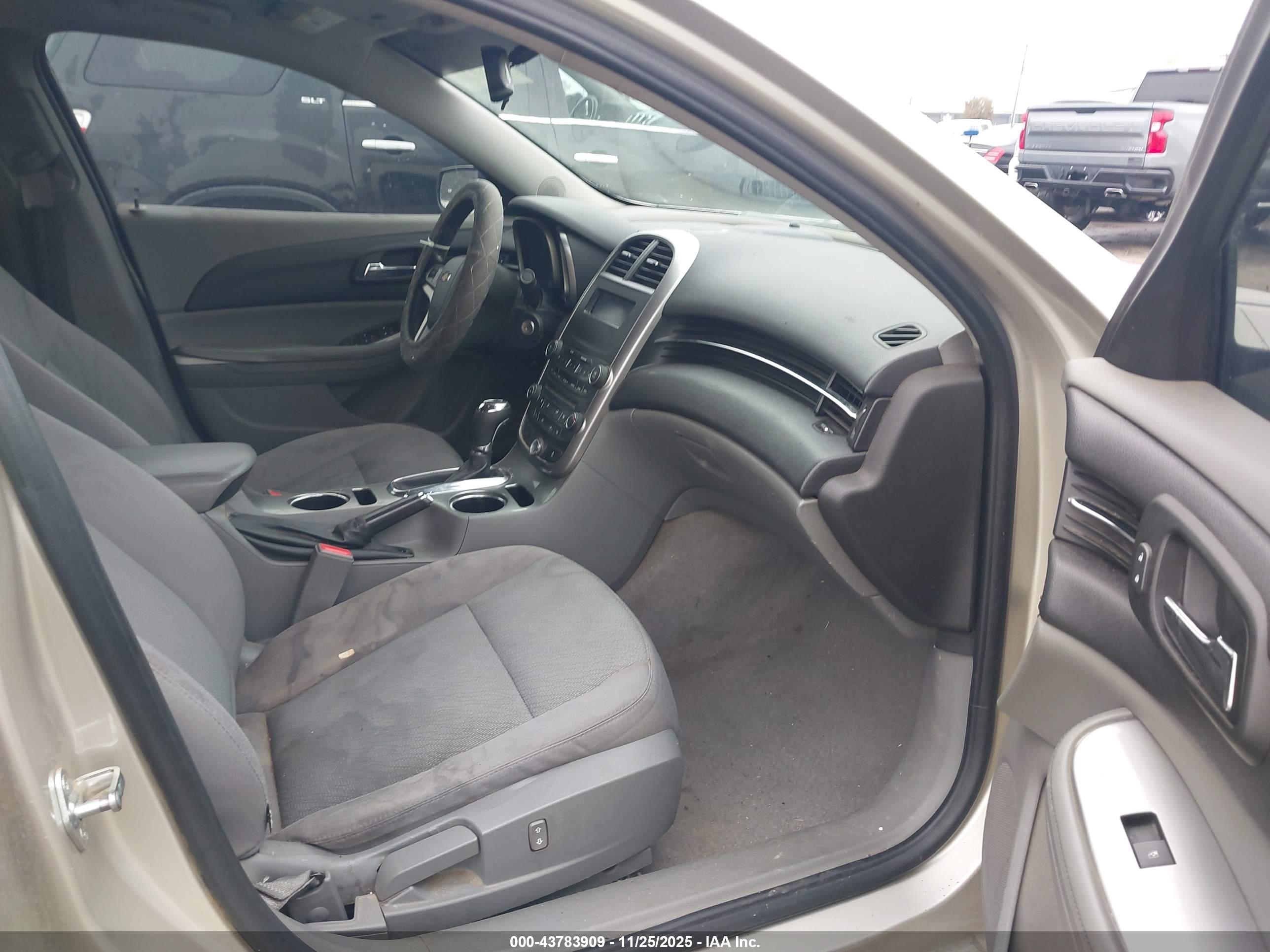 CHEVROLET MALIBU image 5