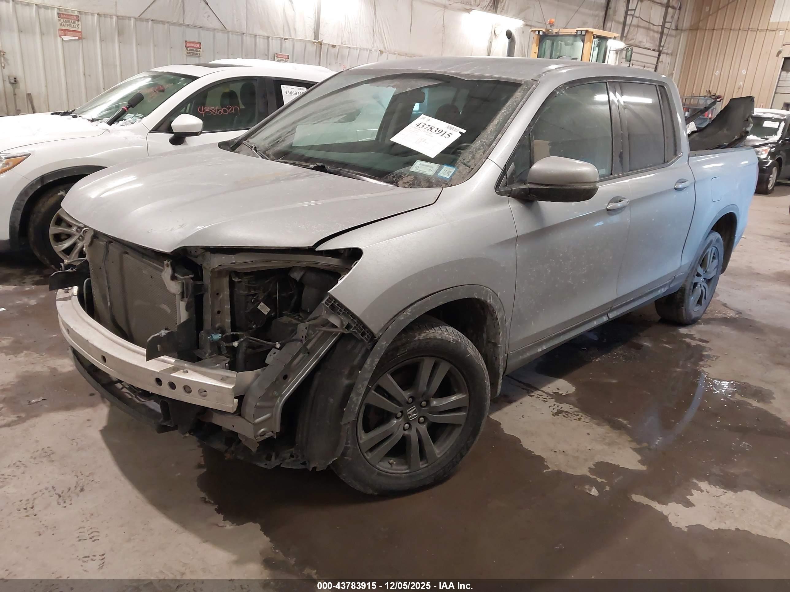 HONDA RIDGELINE image 2