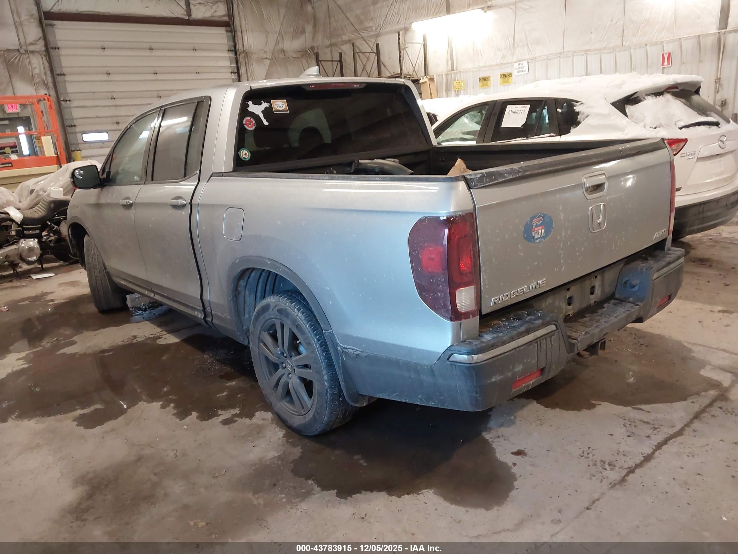 HONDA RIDGELINE image 3