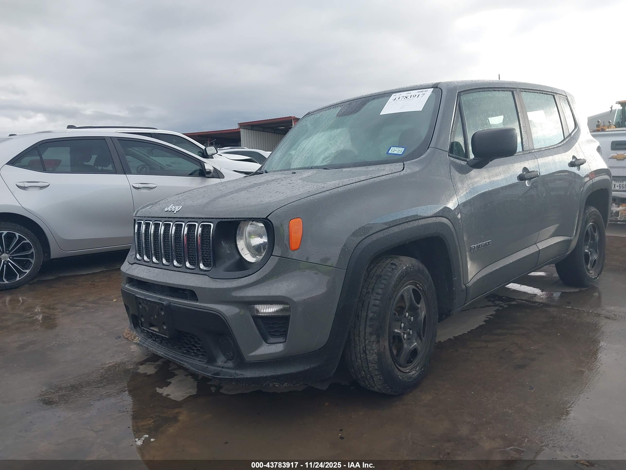 JEEP RENEGADE image 2