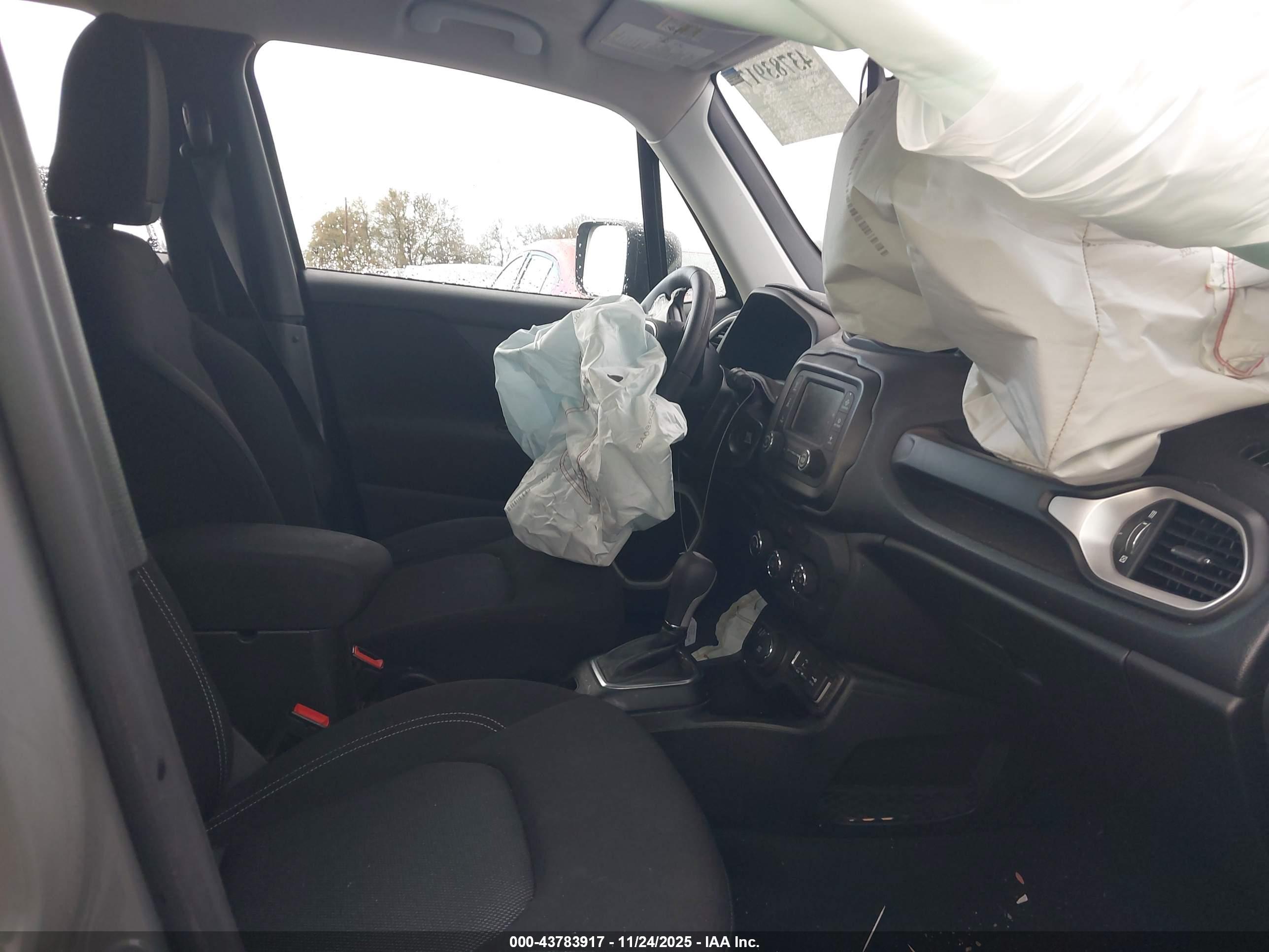 JEEP RENEGADE image 5