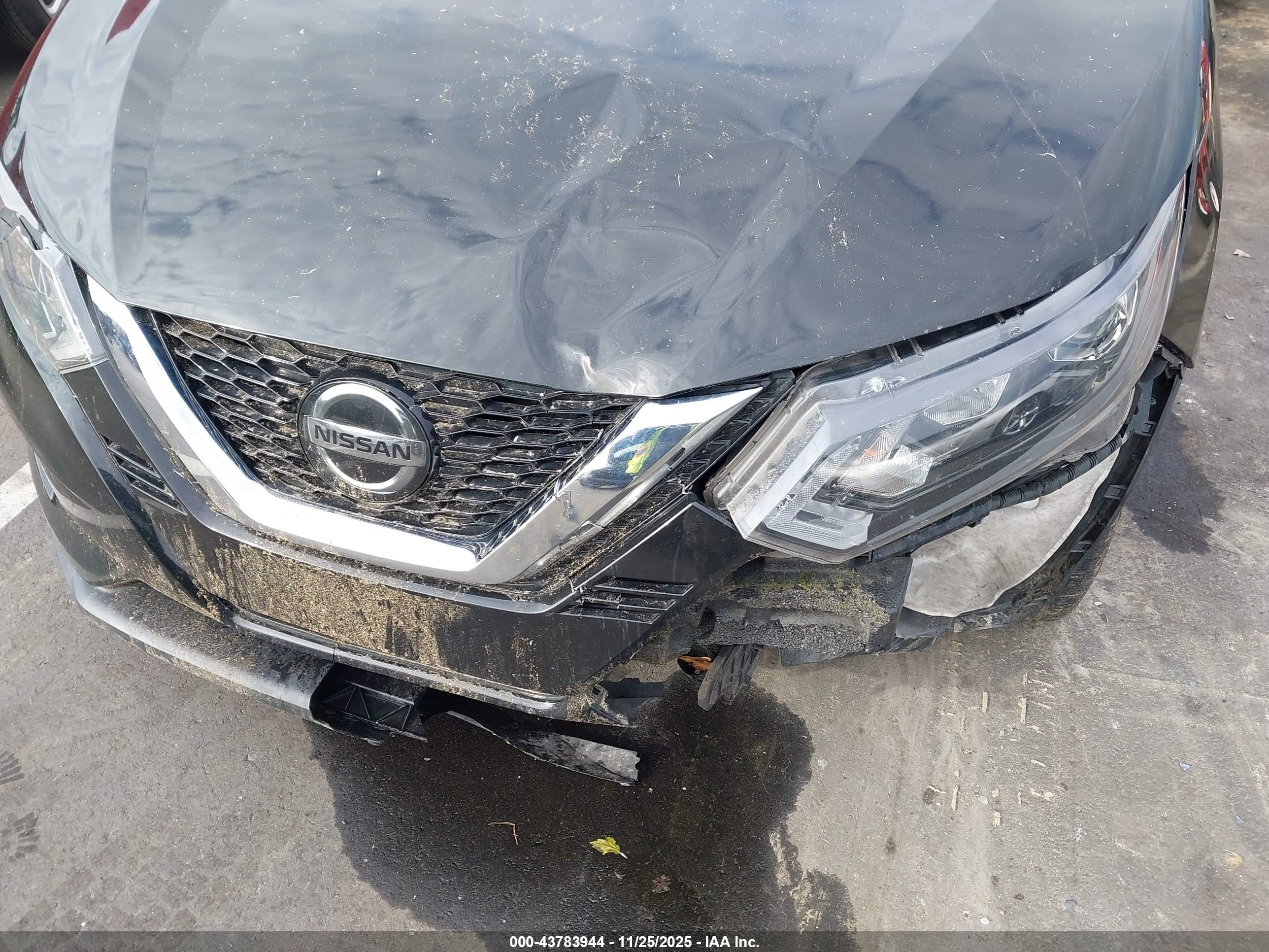 NISSAN ROGUE image 6