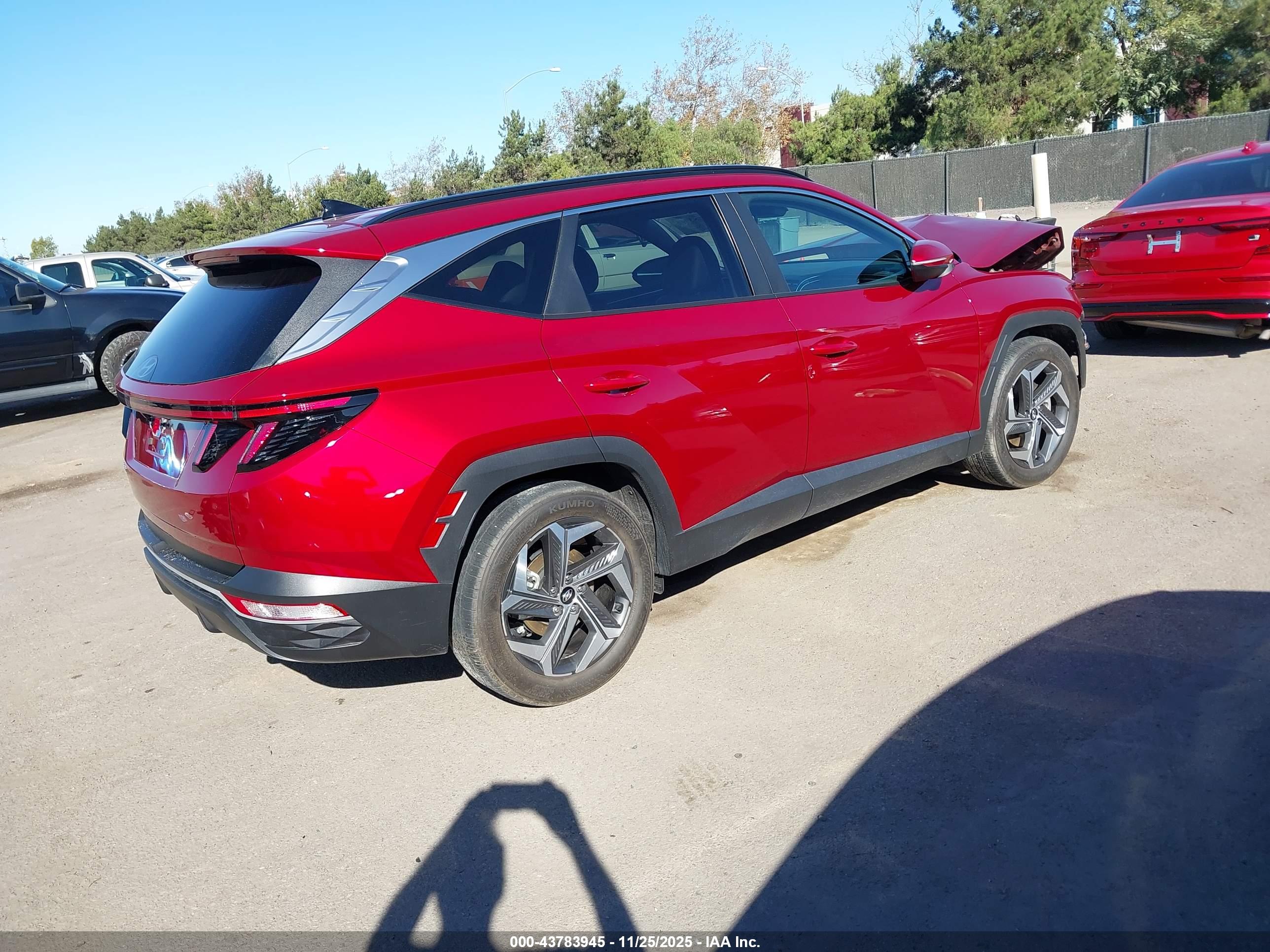 HYUNDAI TUCSON image 4
