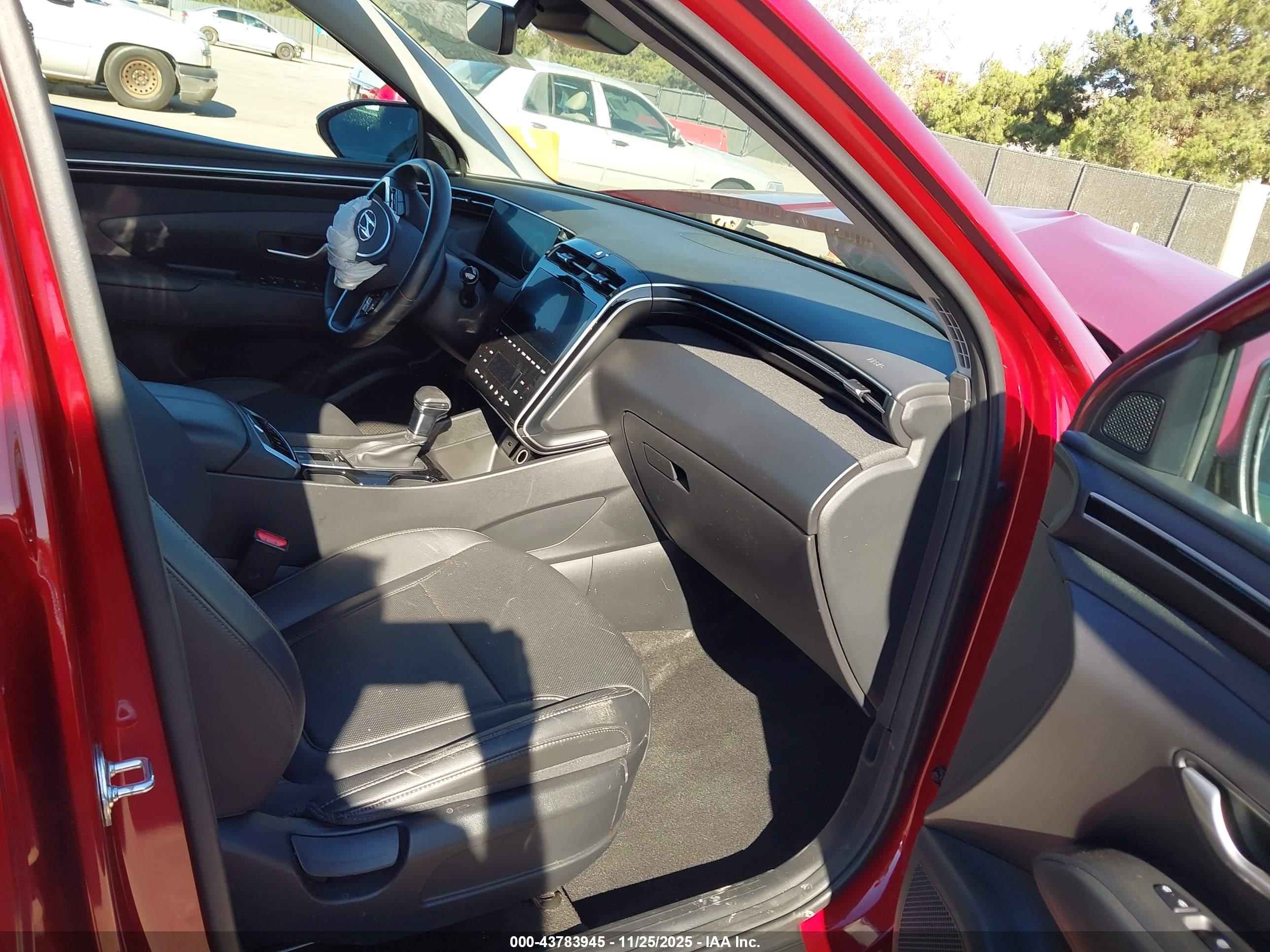 HYUNDAI TUCSON image 5