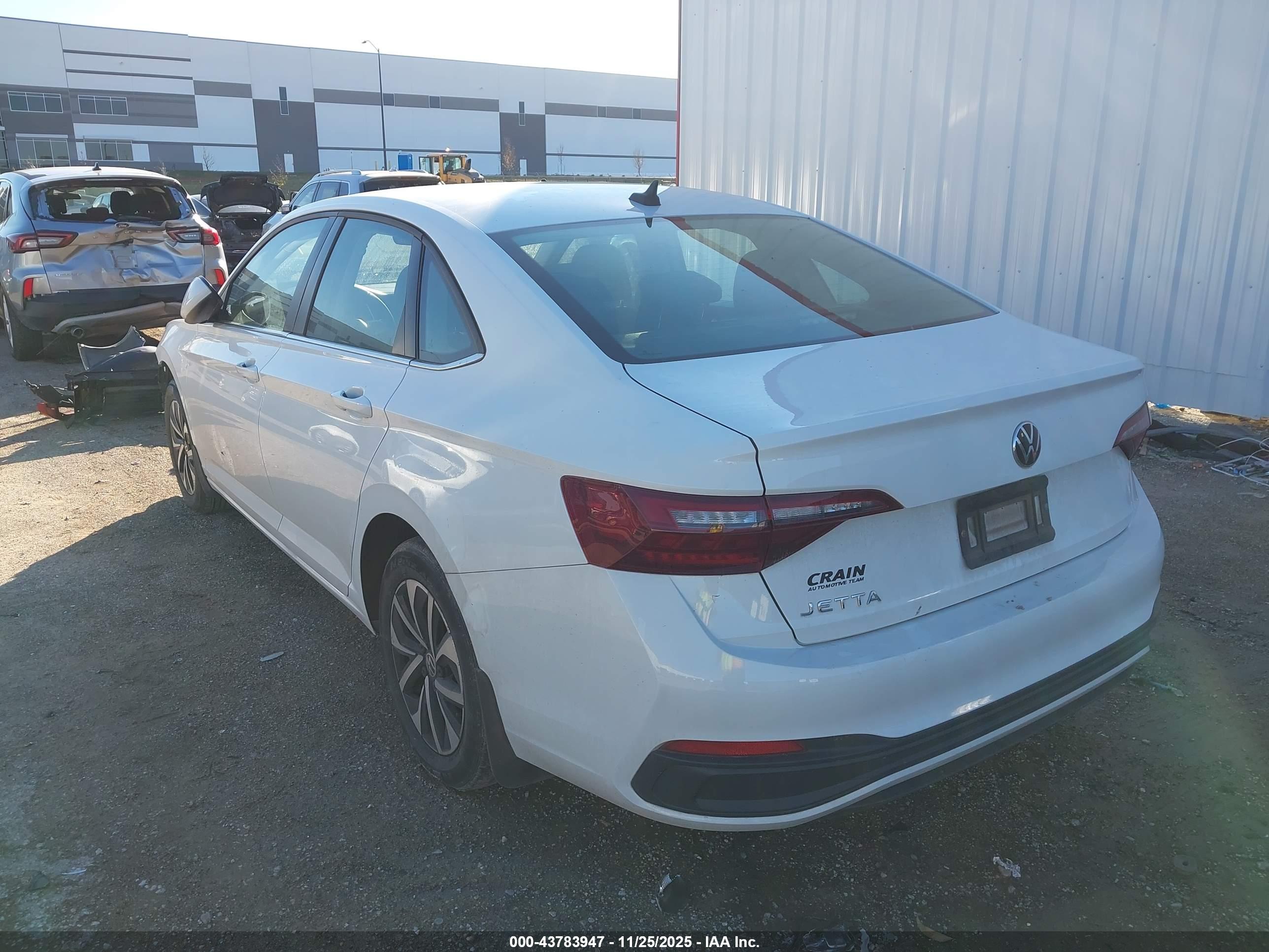VOLKSWAGEN JETTA image 3