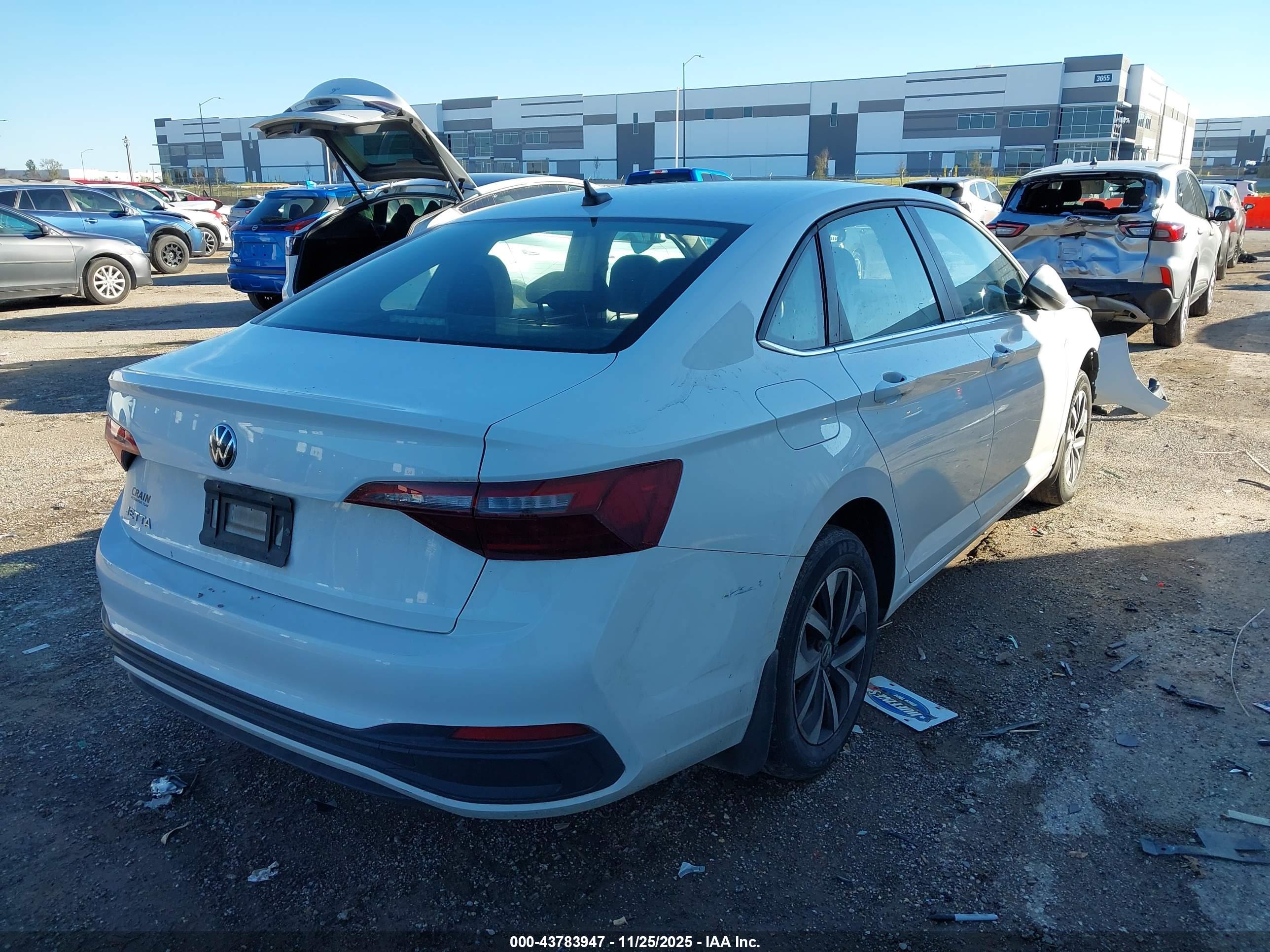 VOLKSWAGEN JETTA image 4