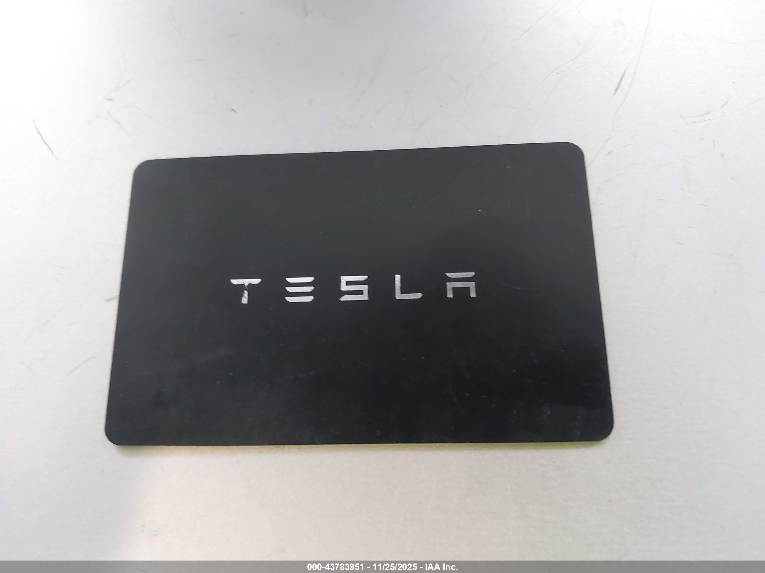 TESLA MODEL image 11