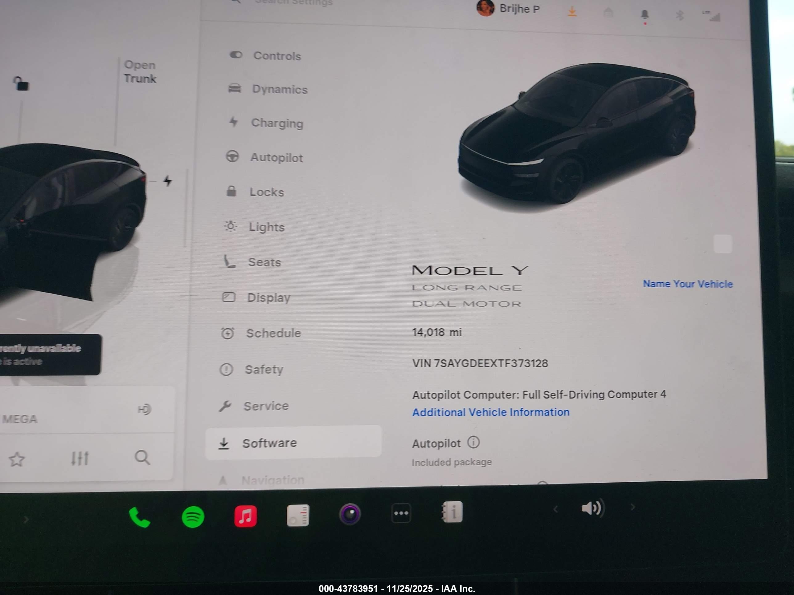 TESLA MODEL image 7