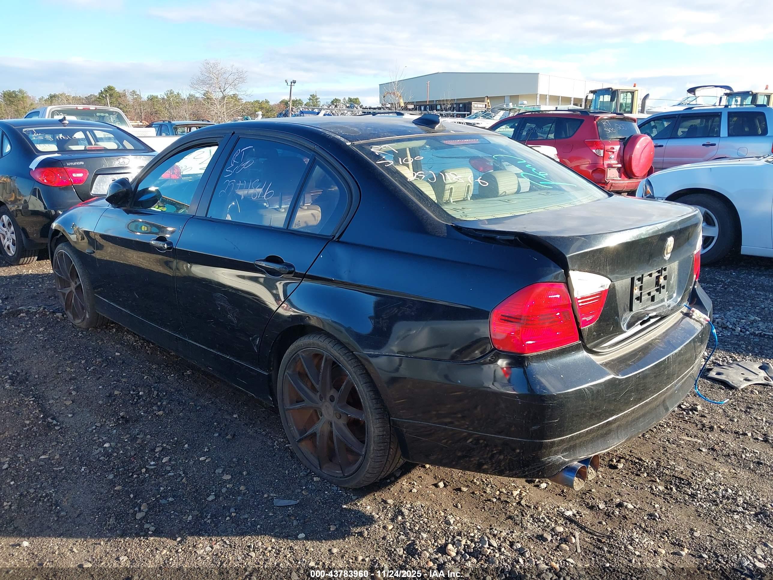 BMW 325I image 3