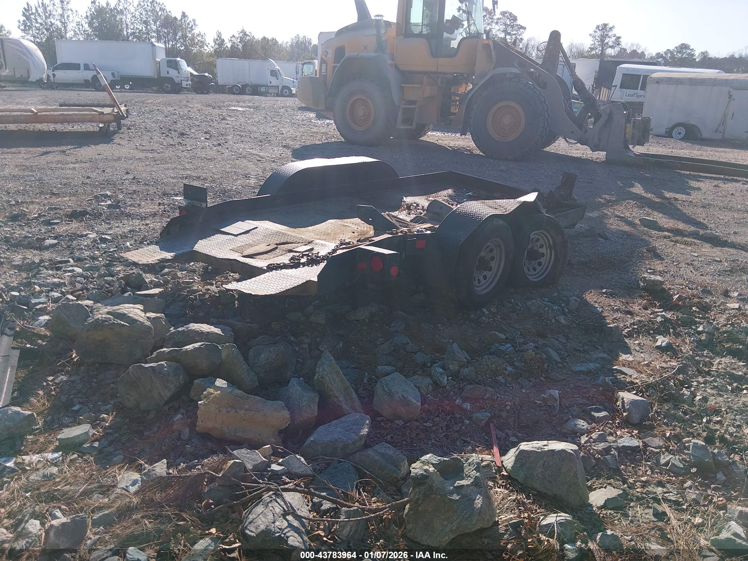 UTILITY TRAILER image 4