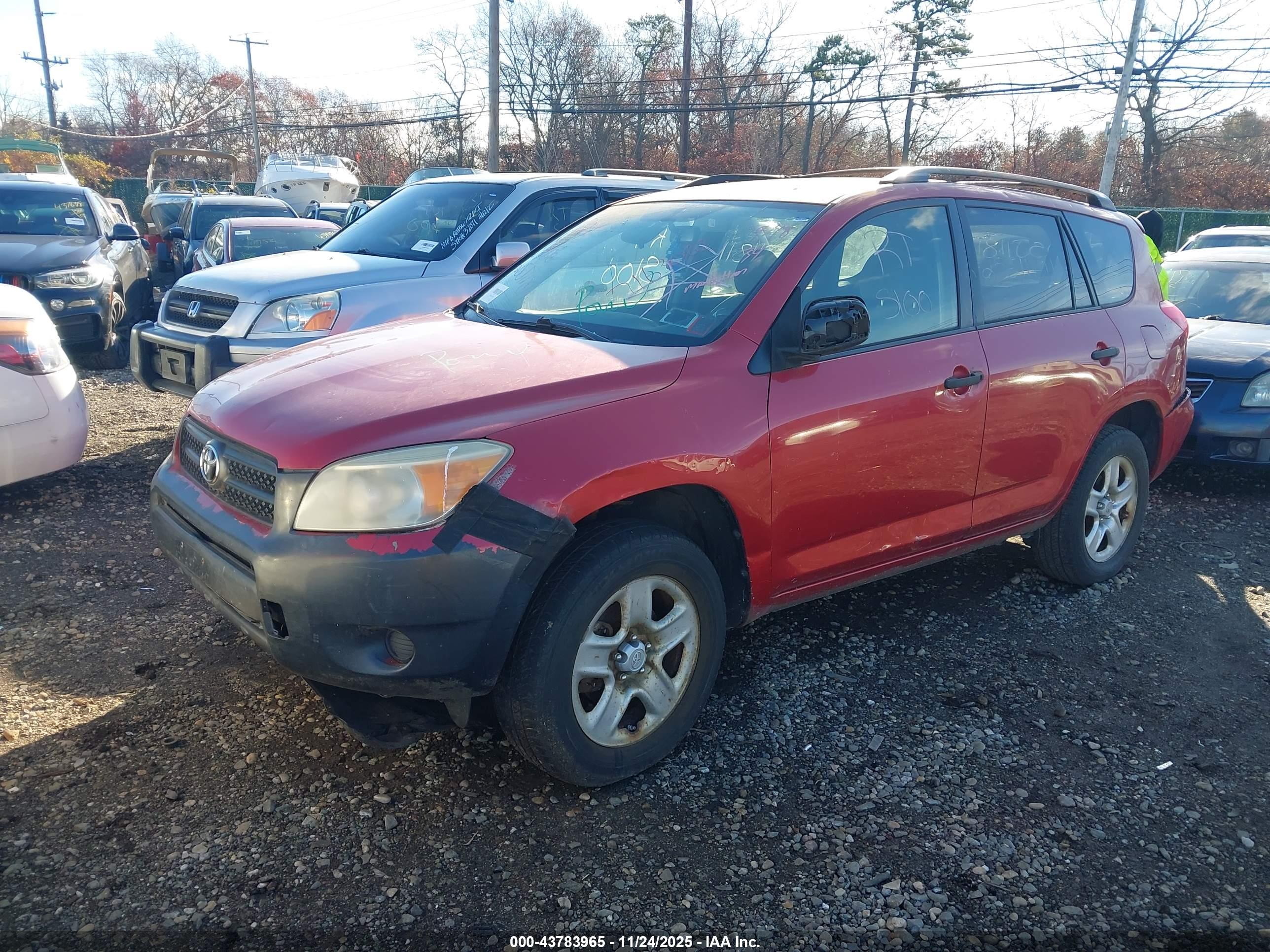 TOYOTA RAV4 image 2