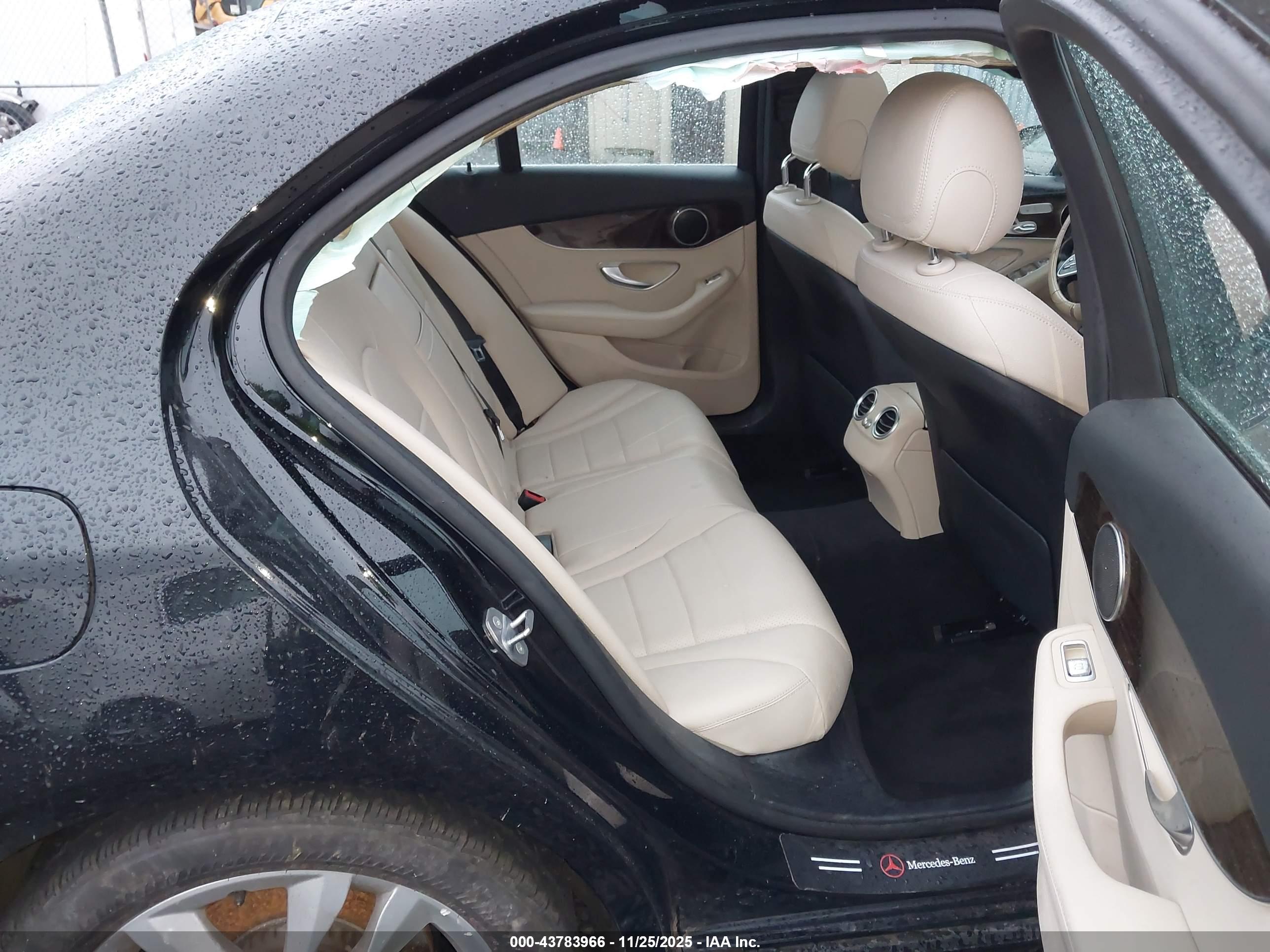 MERCEDES-BENZ C image 8