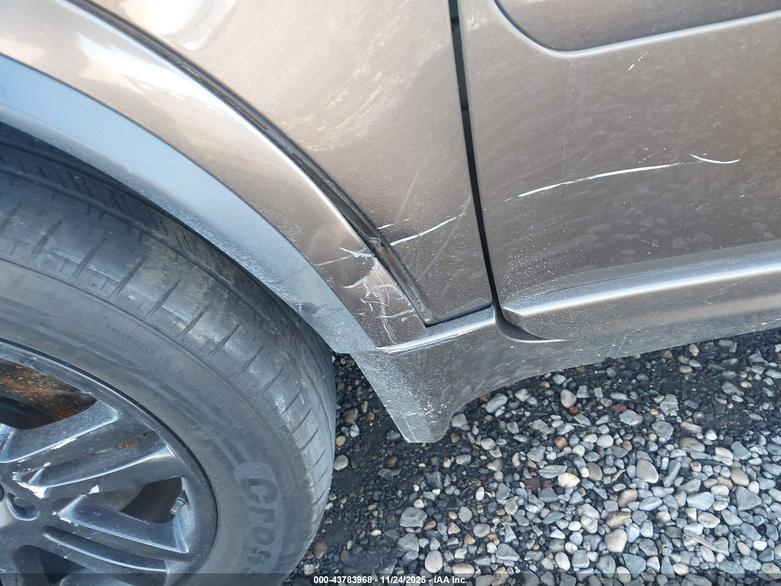 VOLVO XC90 image 6