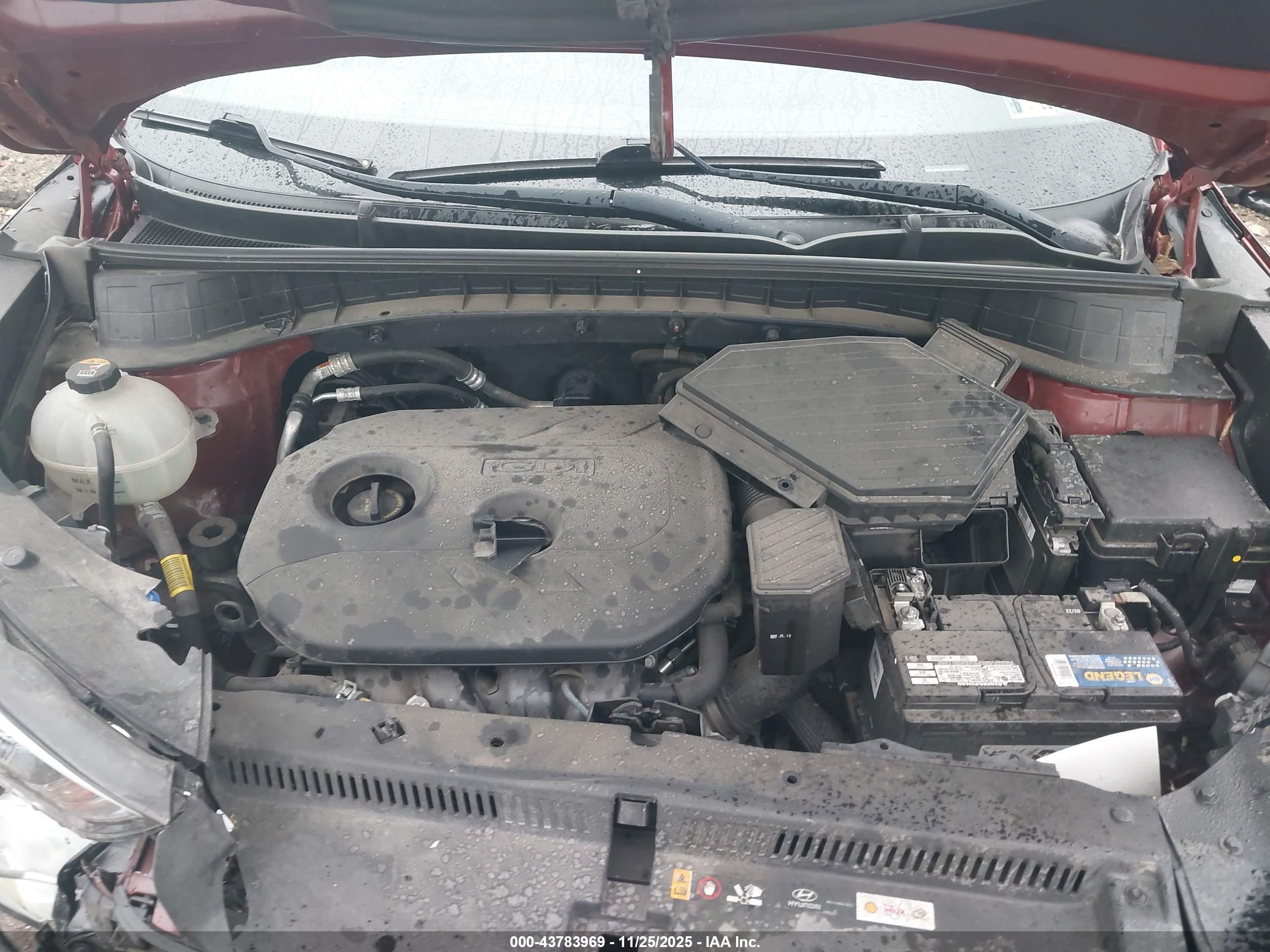 HYUNDAI TUCSON image 10