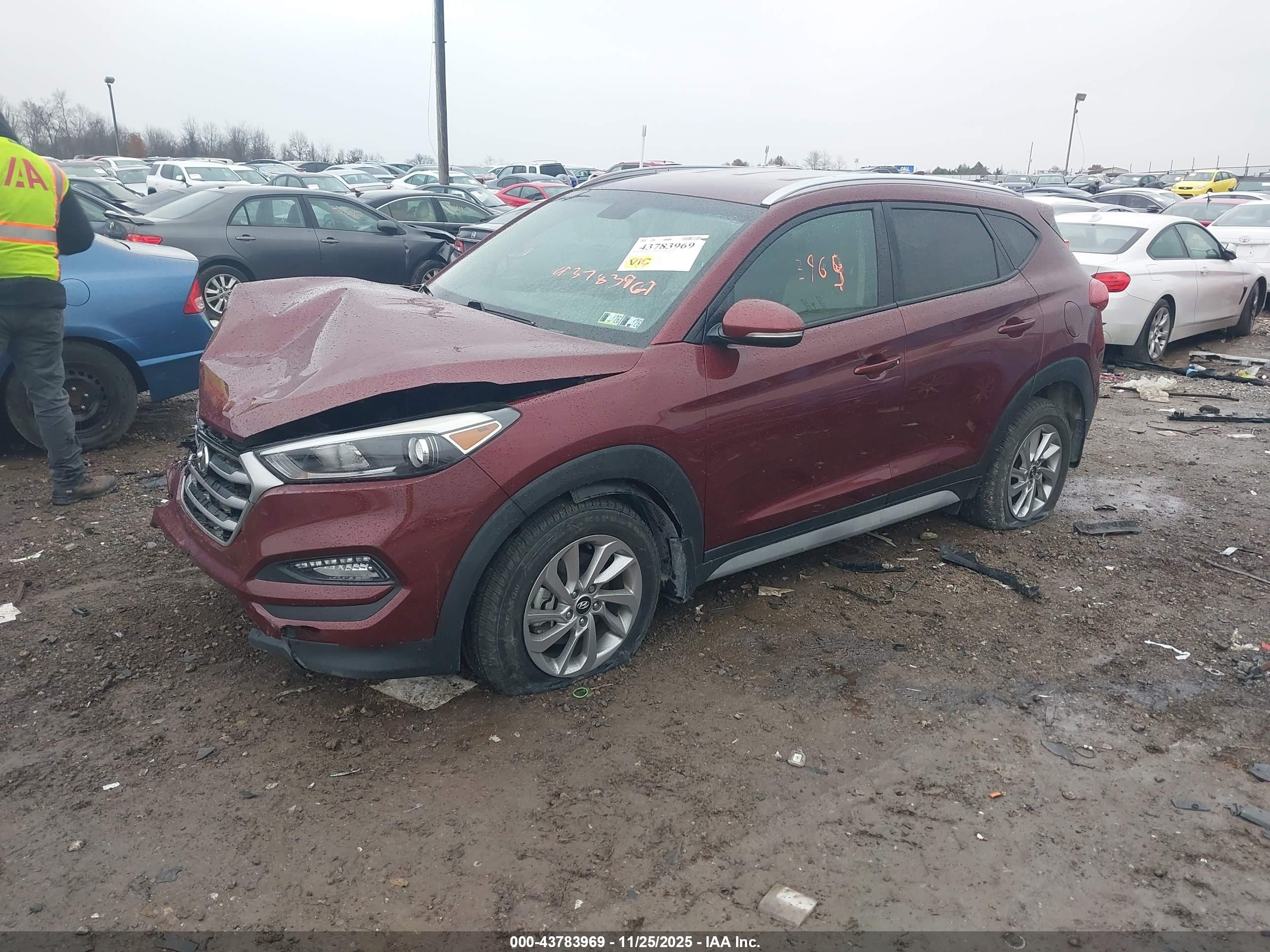 HYUNDAI TUCSON image 2