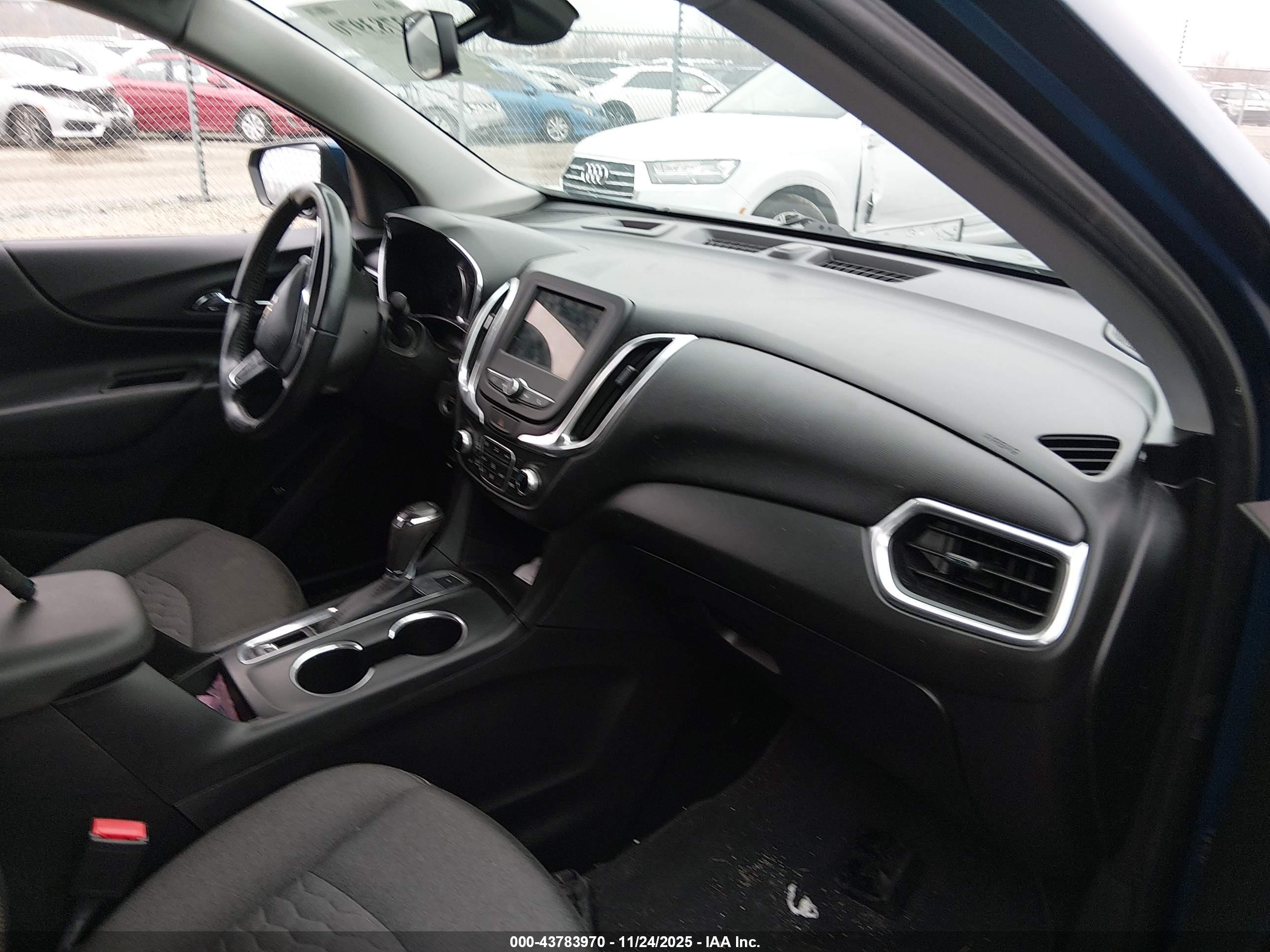 CHEVROLET EQUINOX image 5