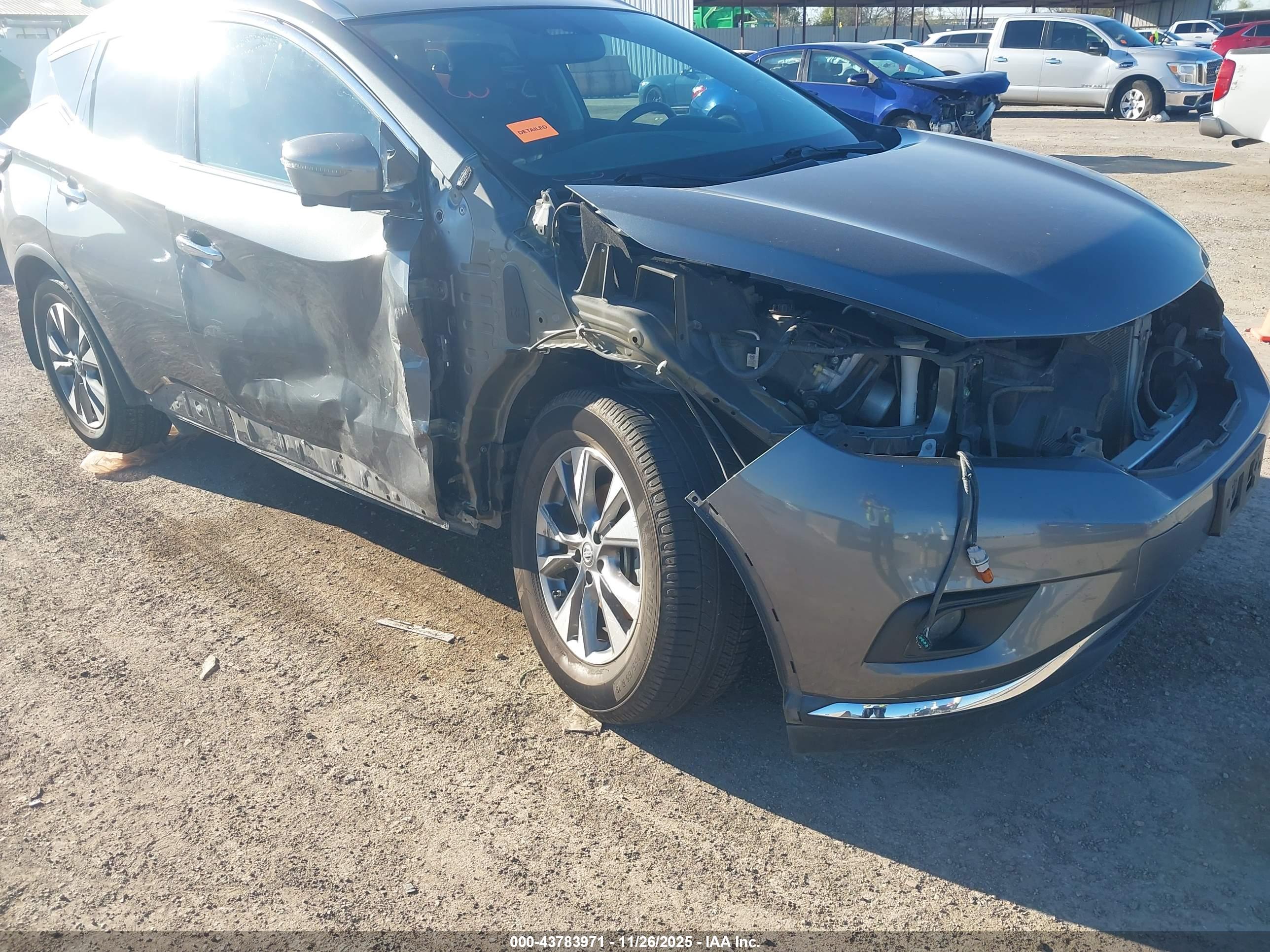 NISSAN MURANO image 6