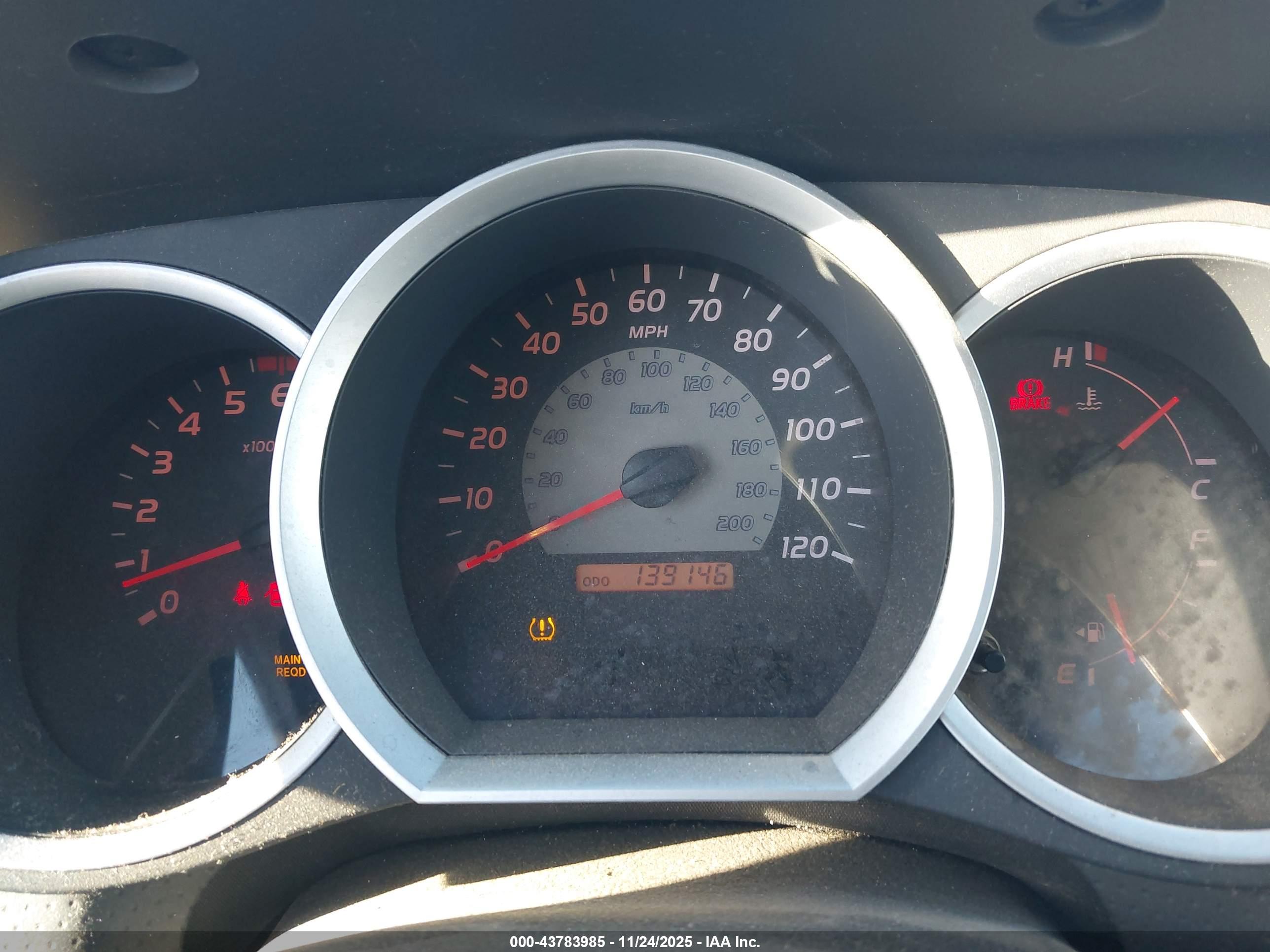 TOYOTA TACOMA image 7