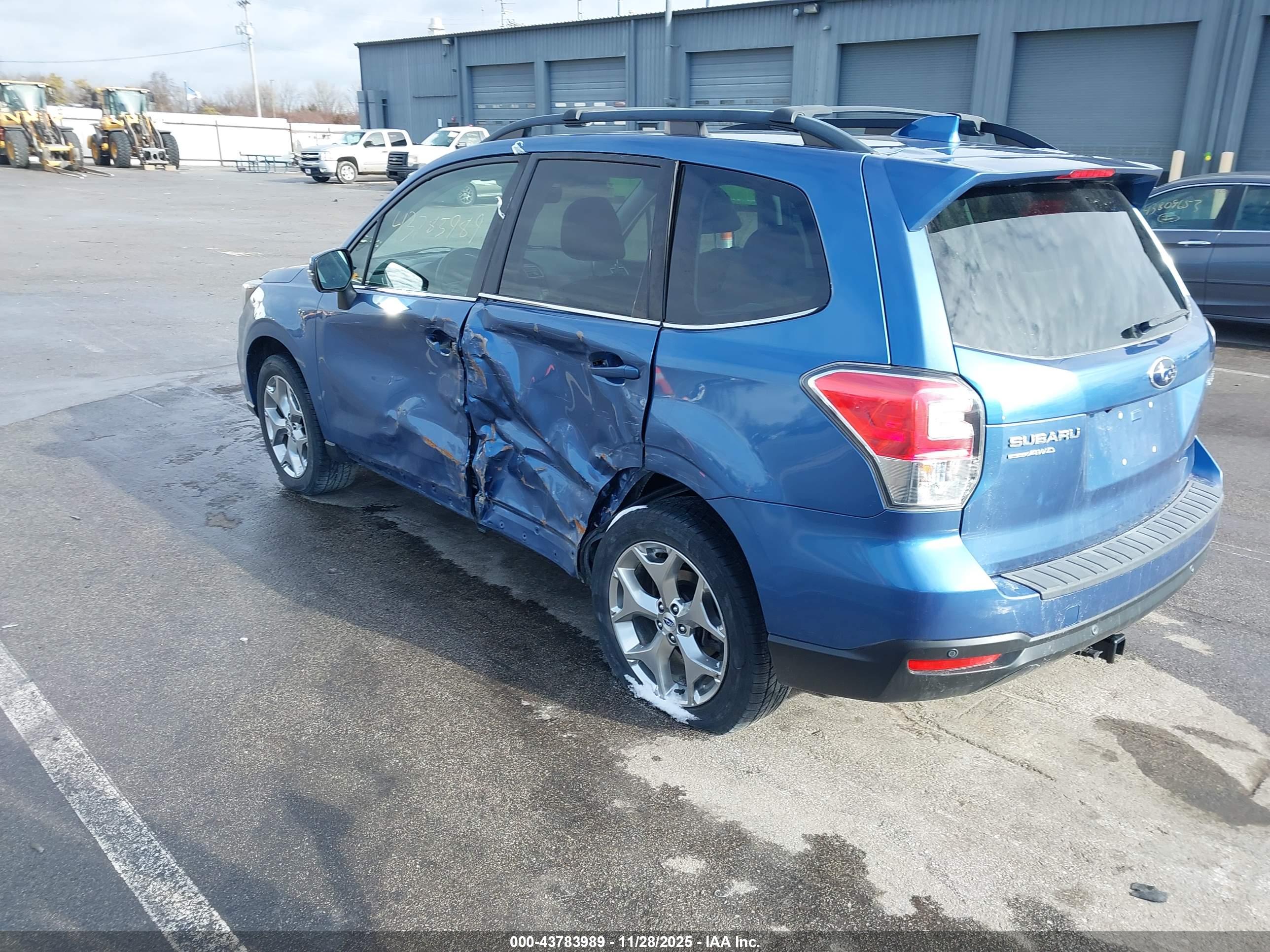 SUBARU FORESTER image 3