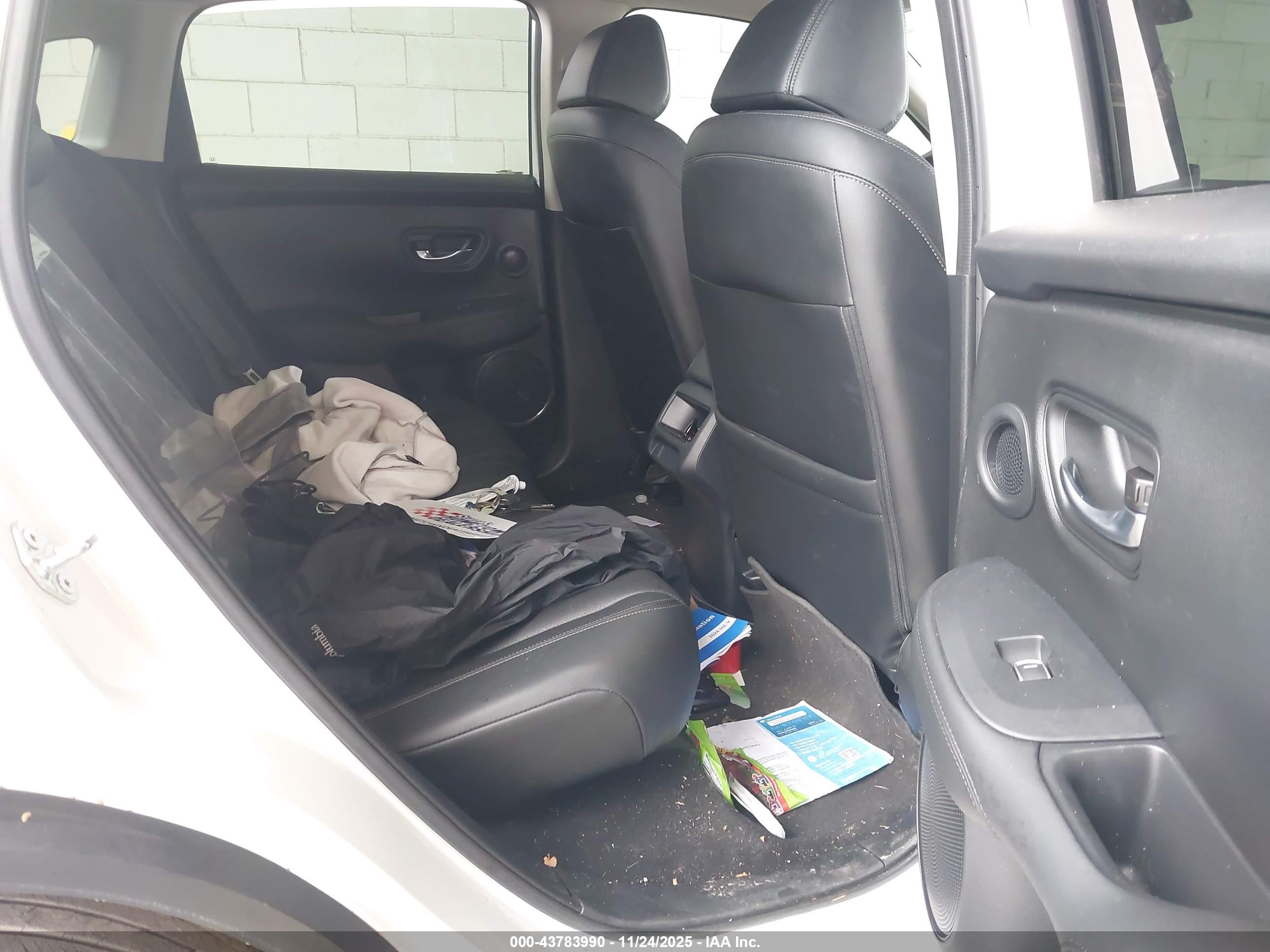 HONDA HR-V image 8
