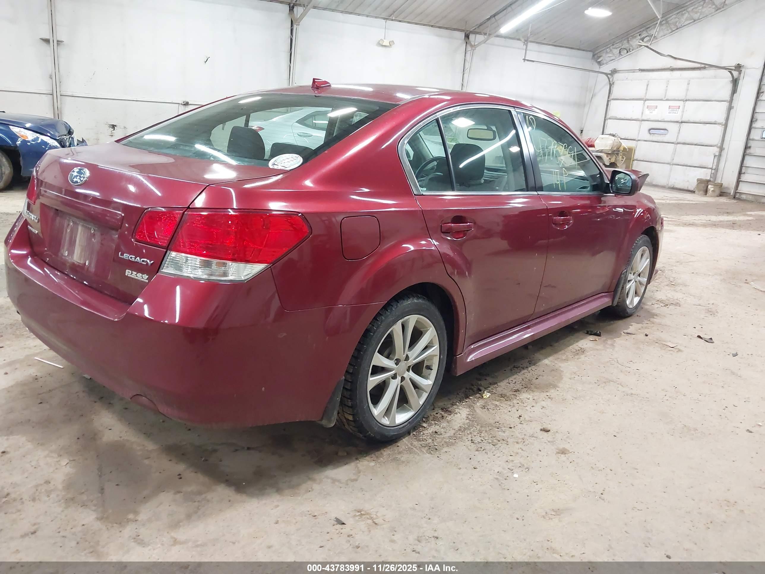 SUBARU LEGACY image 4