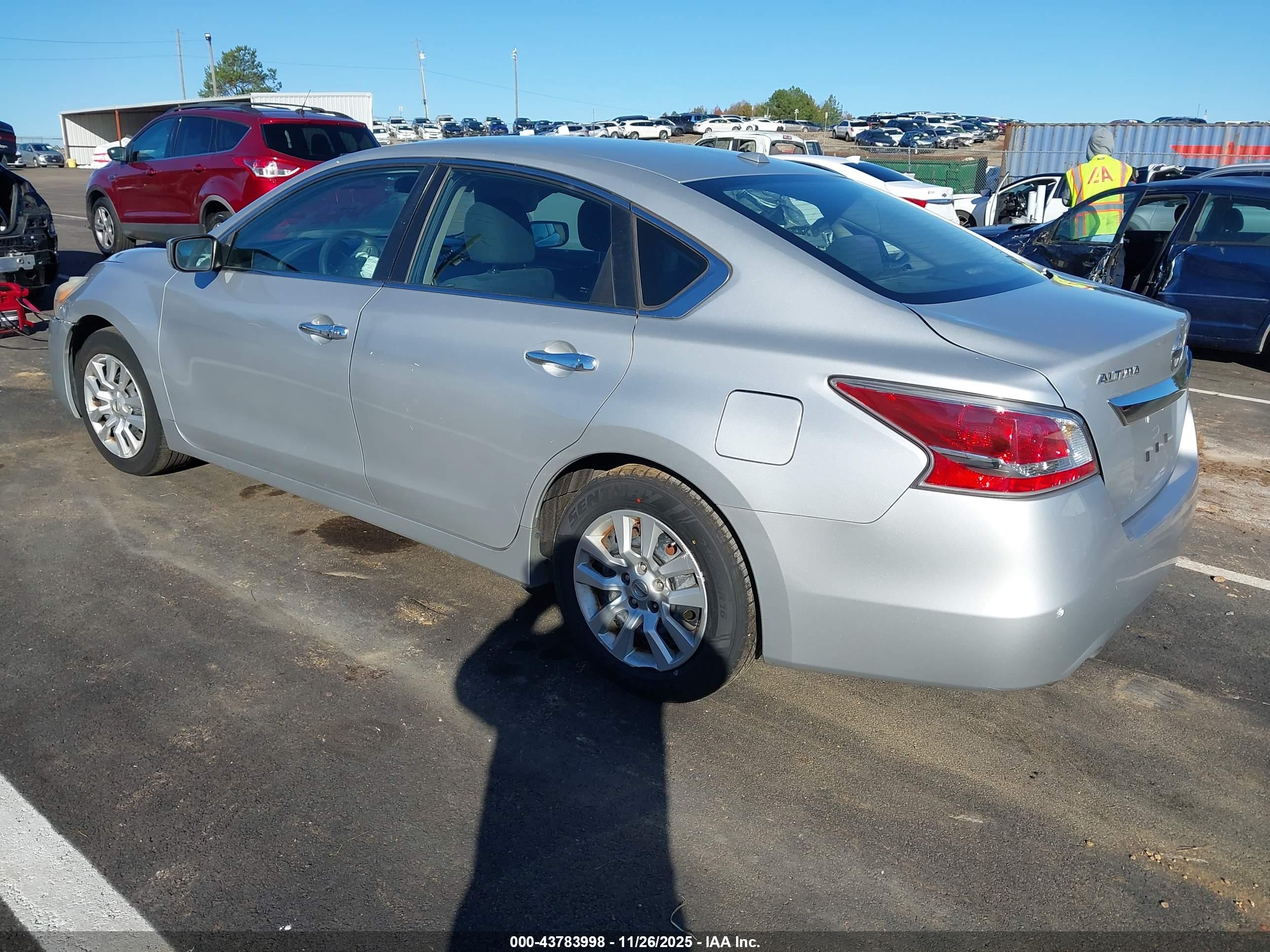 NISSAN ALTIMA image 3