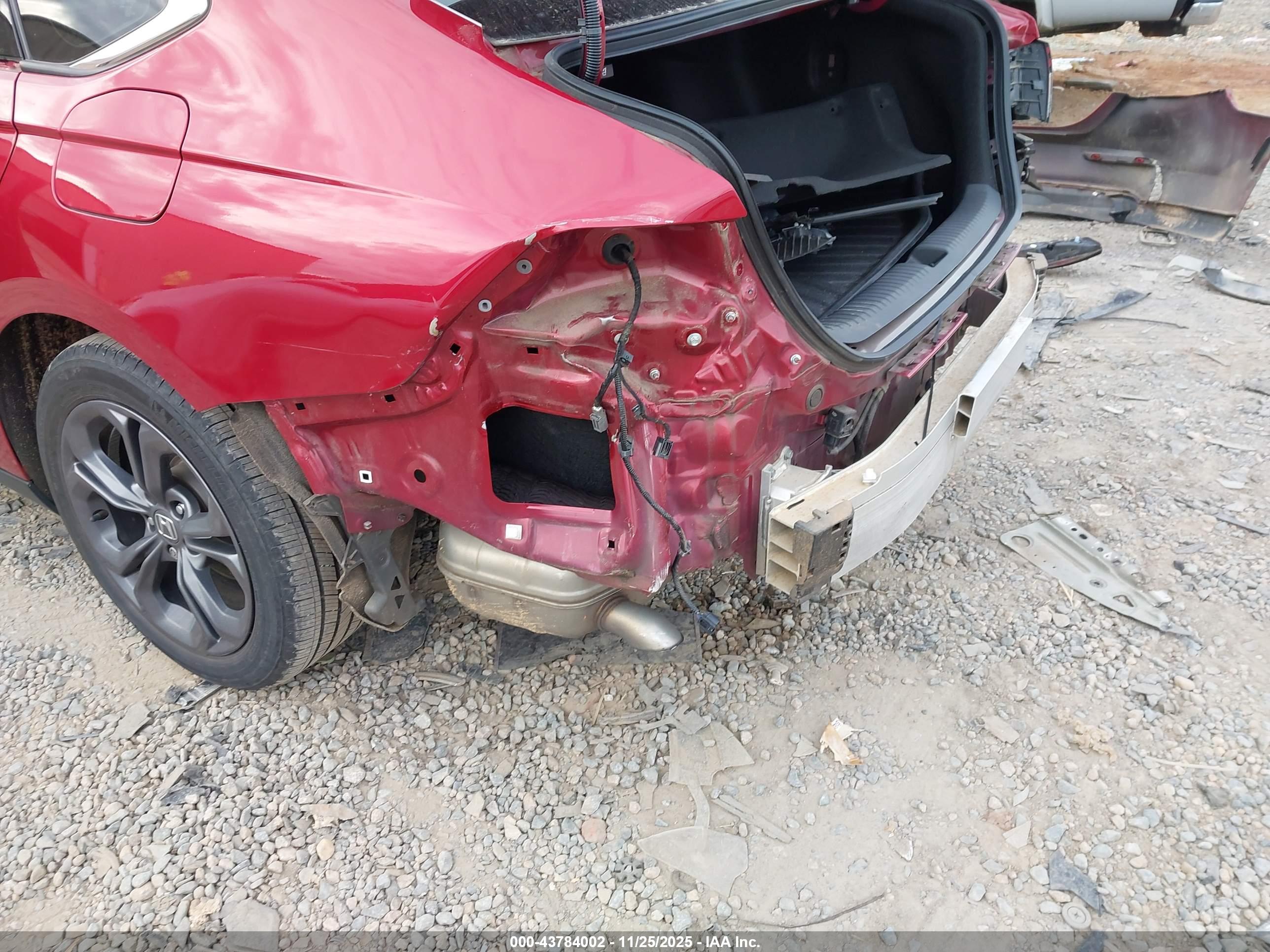 HONDA ACCORD image 6