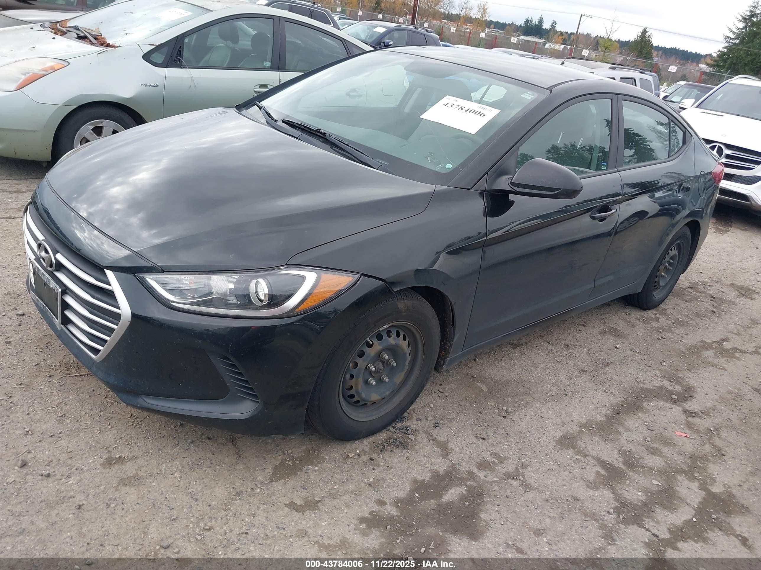 HYUNDAI ELANTRA image 2