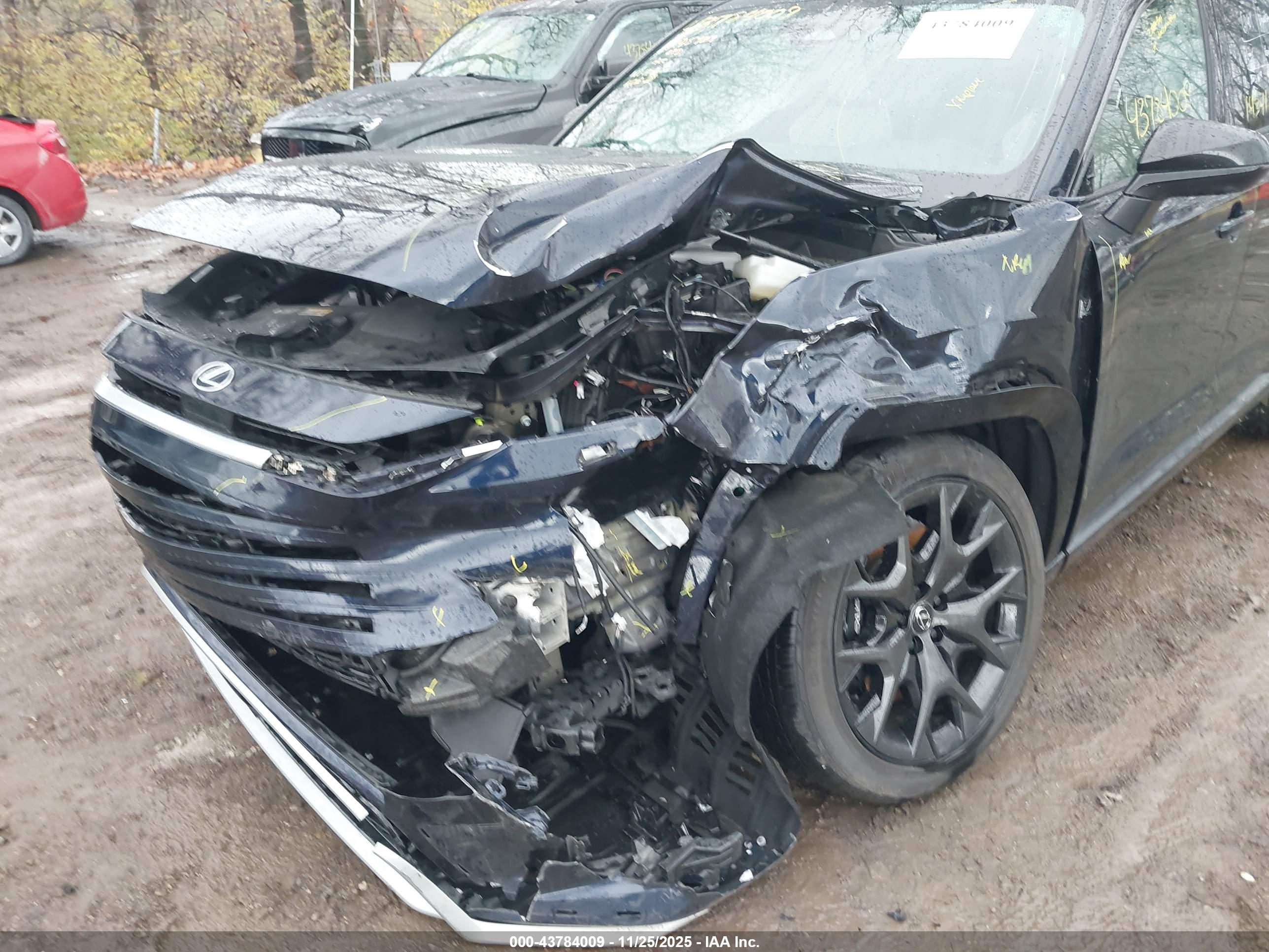 LEXUS TX image 6