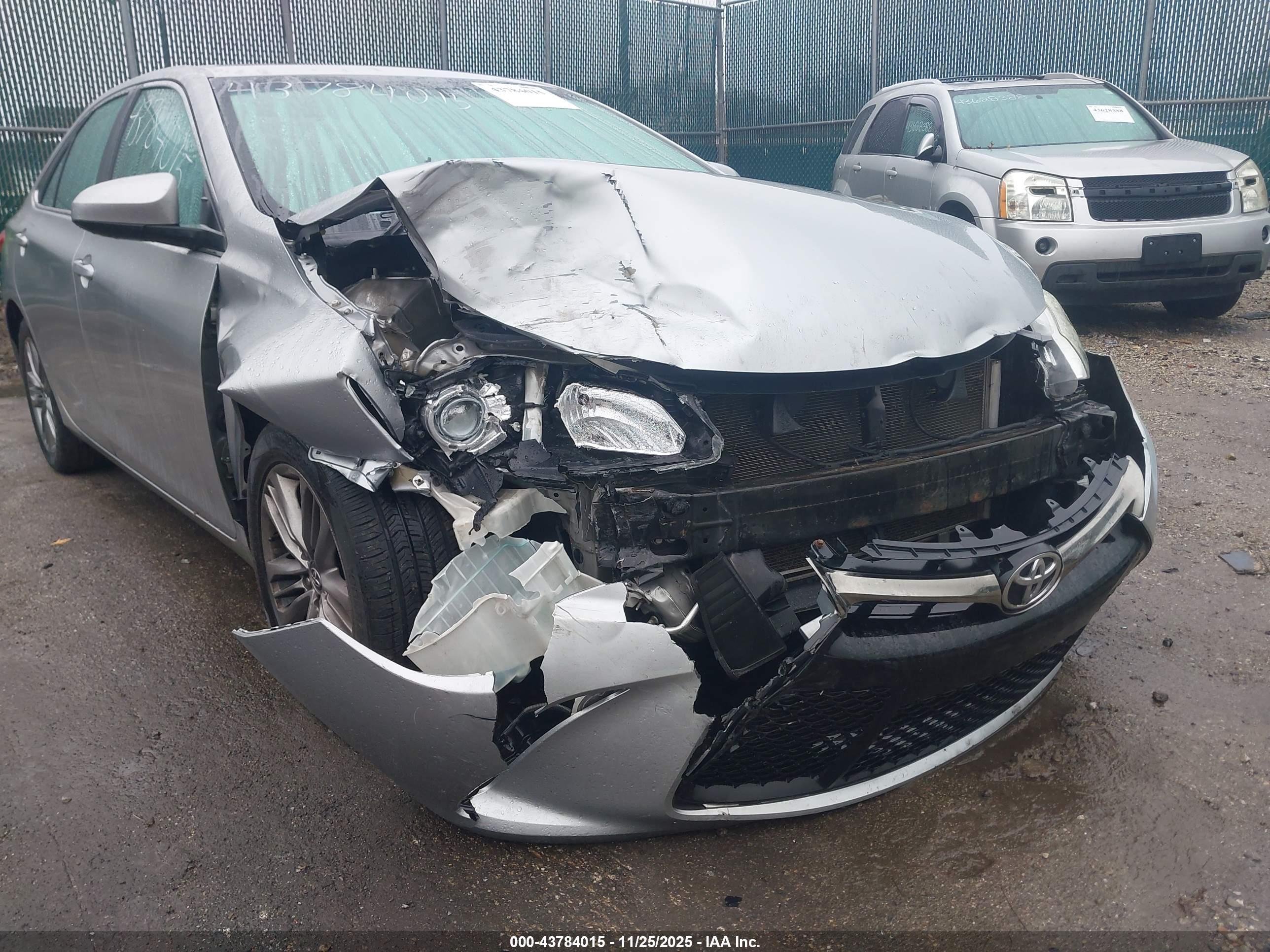 TOYOTA CAMRY image 6