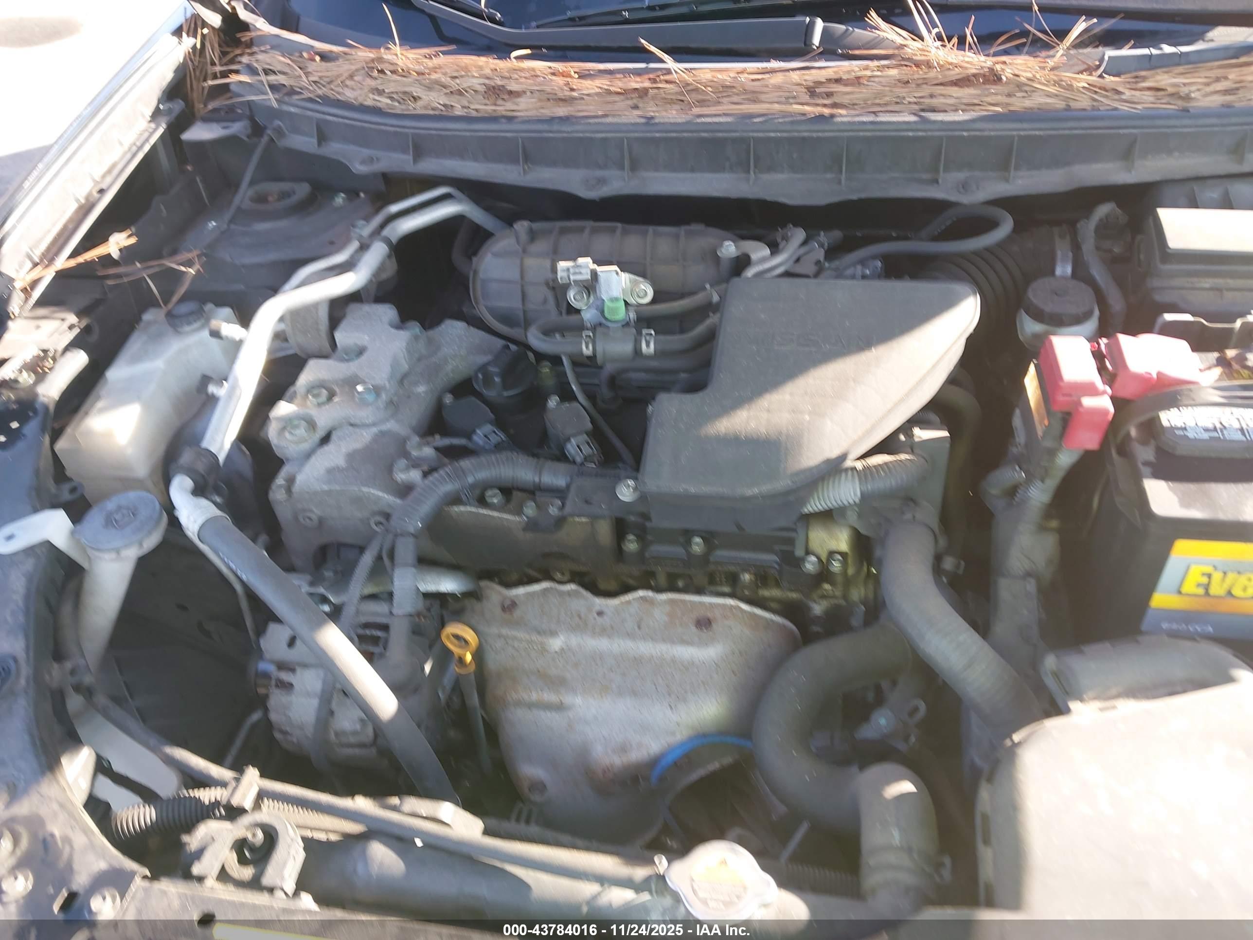 NISSAN ROGUE image 10