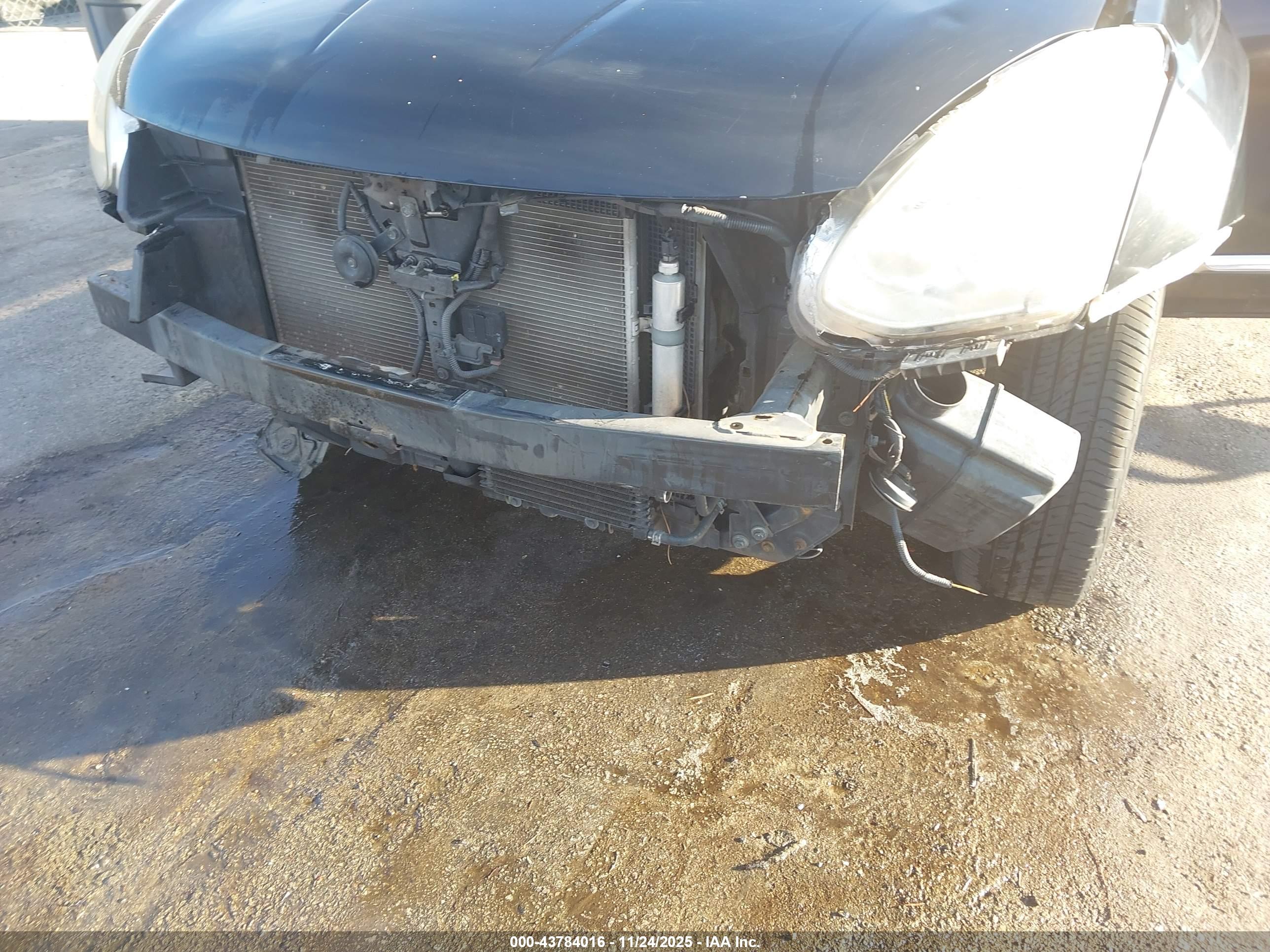 NISSAN ROGUE image 6
