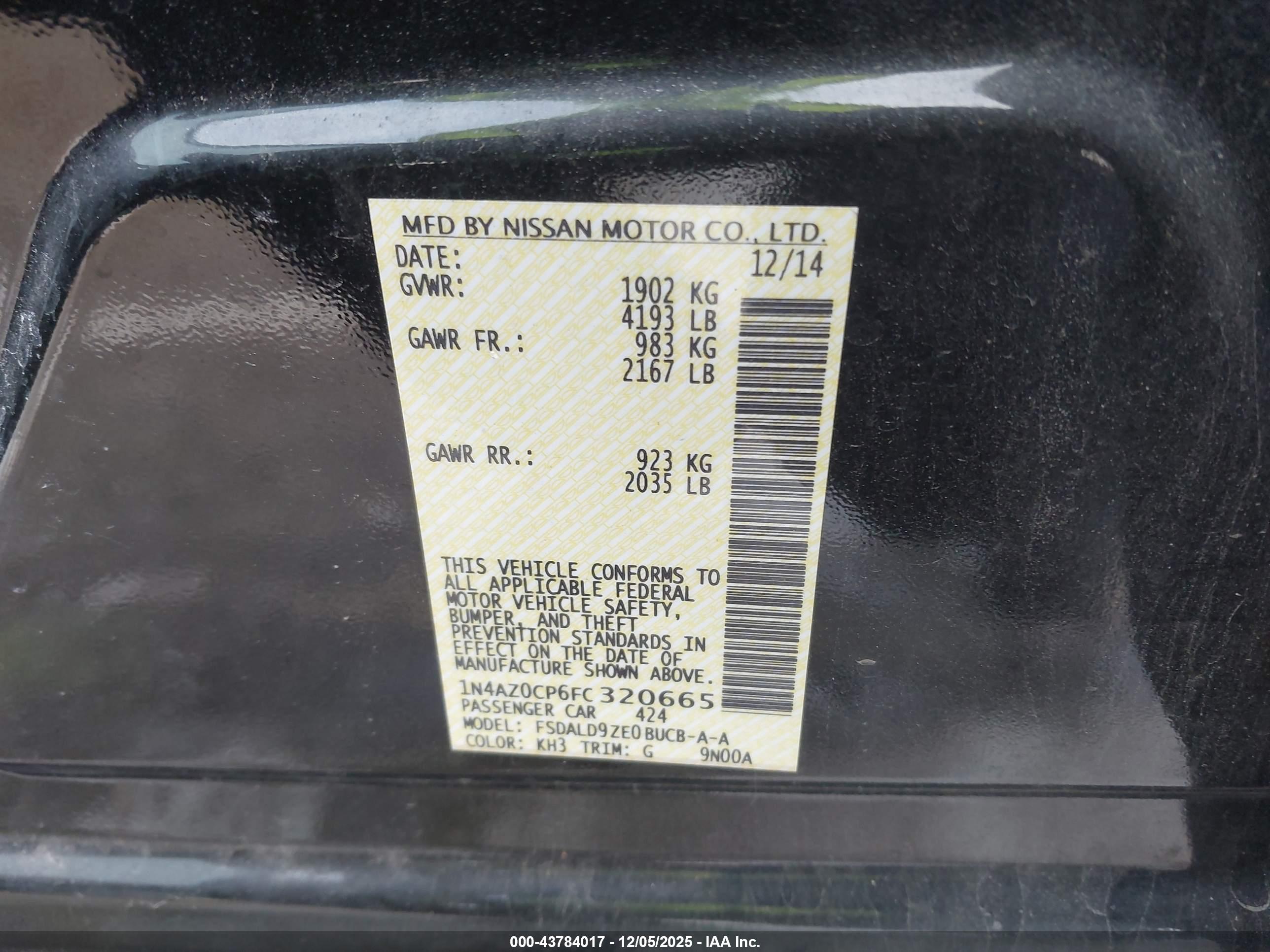 NISSAN LEAF image 9