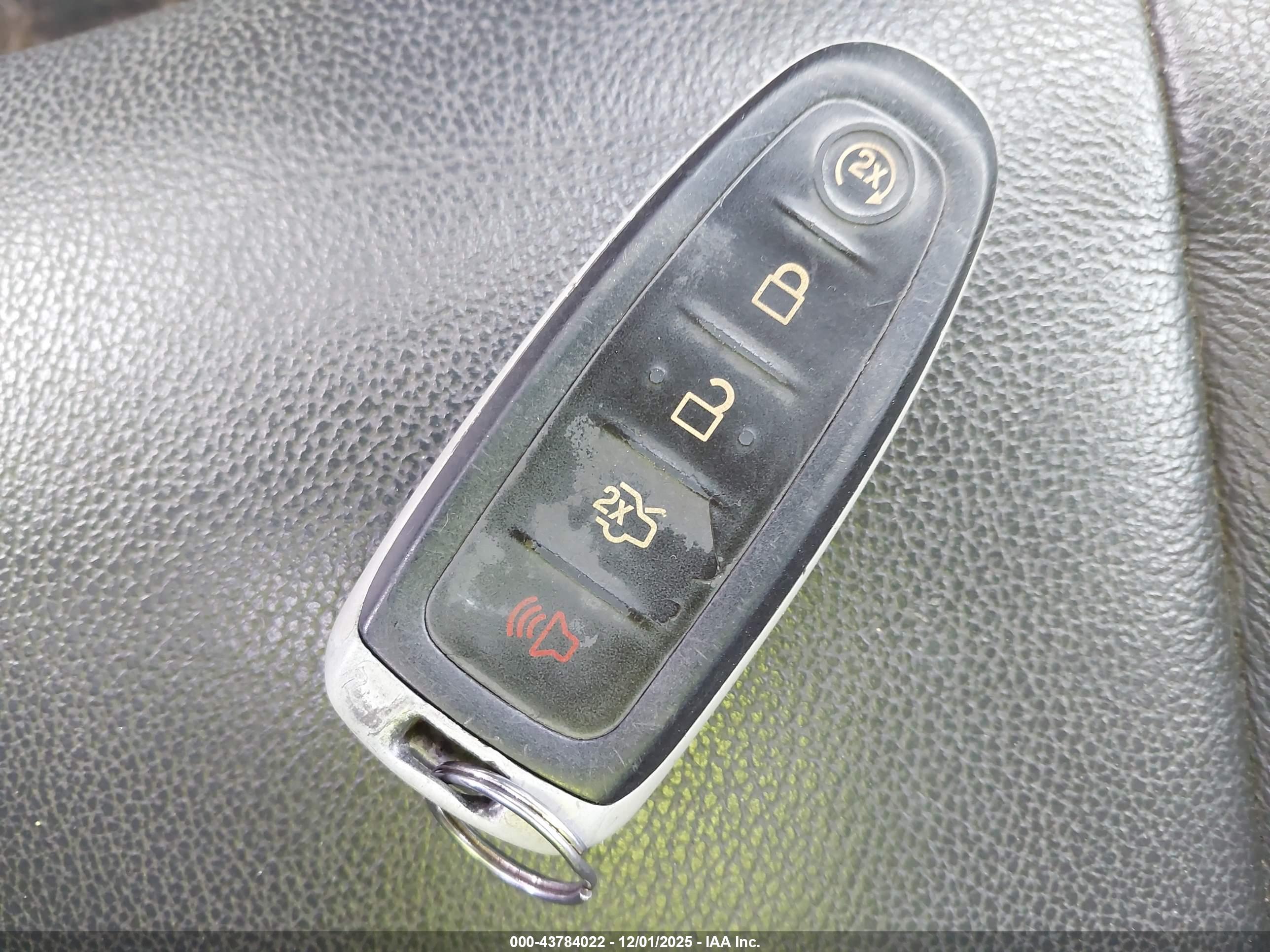 FORD ESCAPE image 11