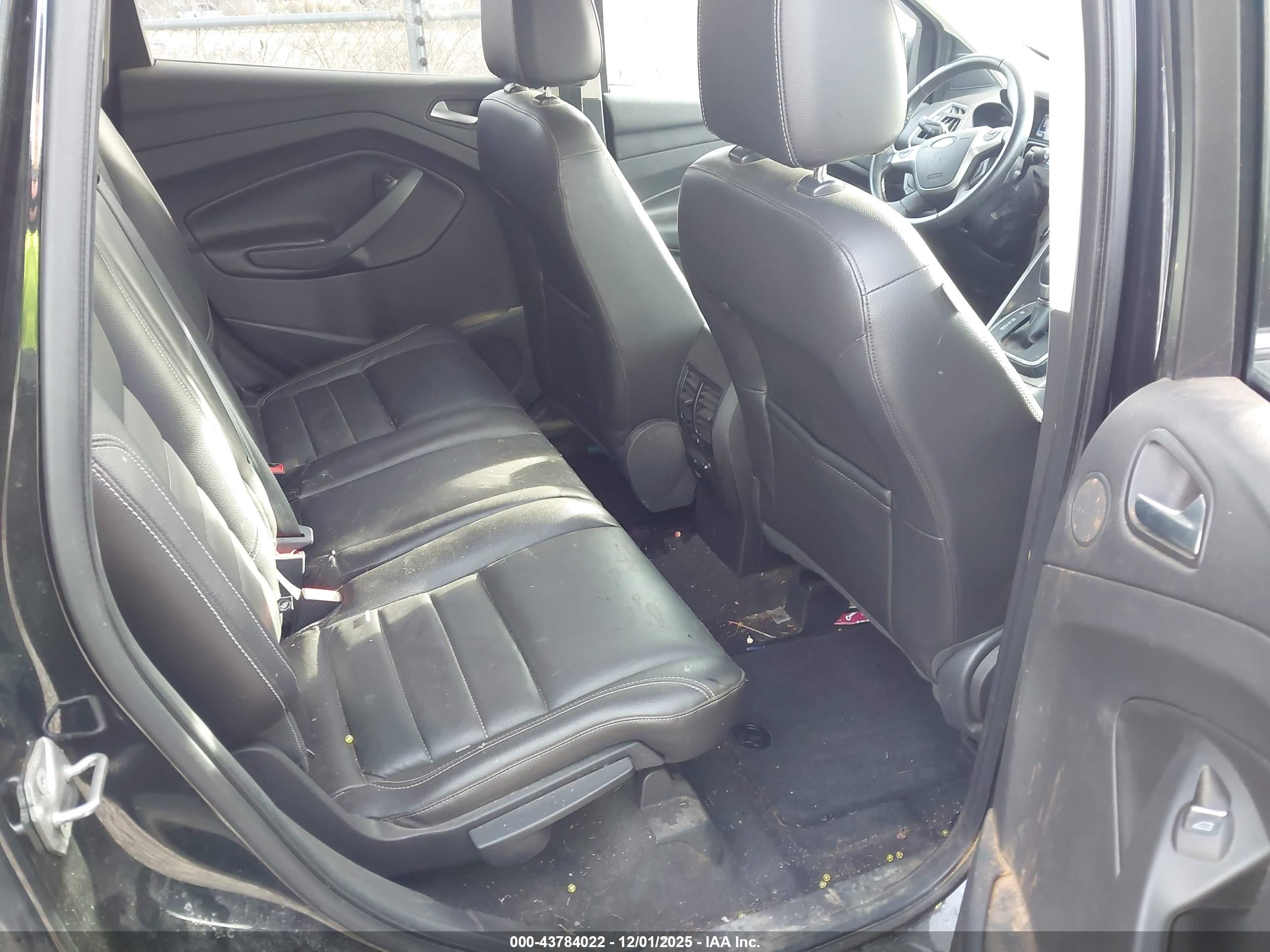 FORD ESCAPE image 8