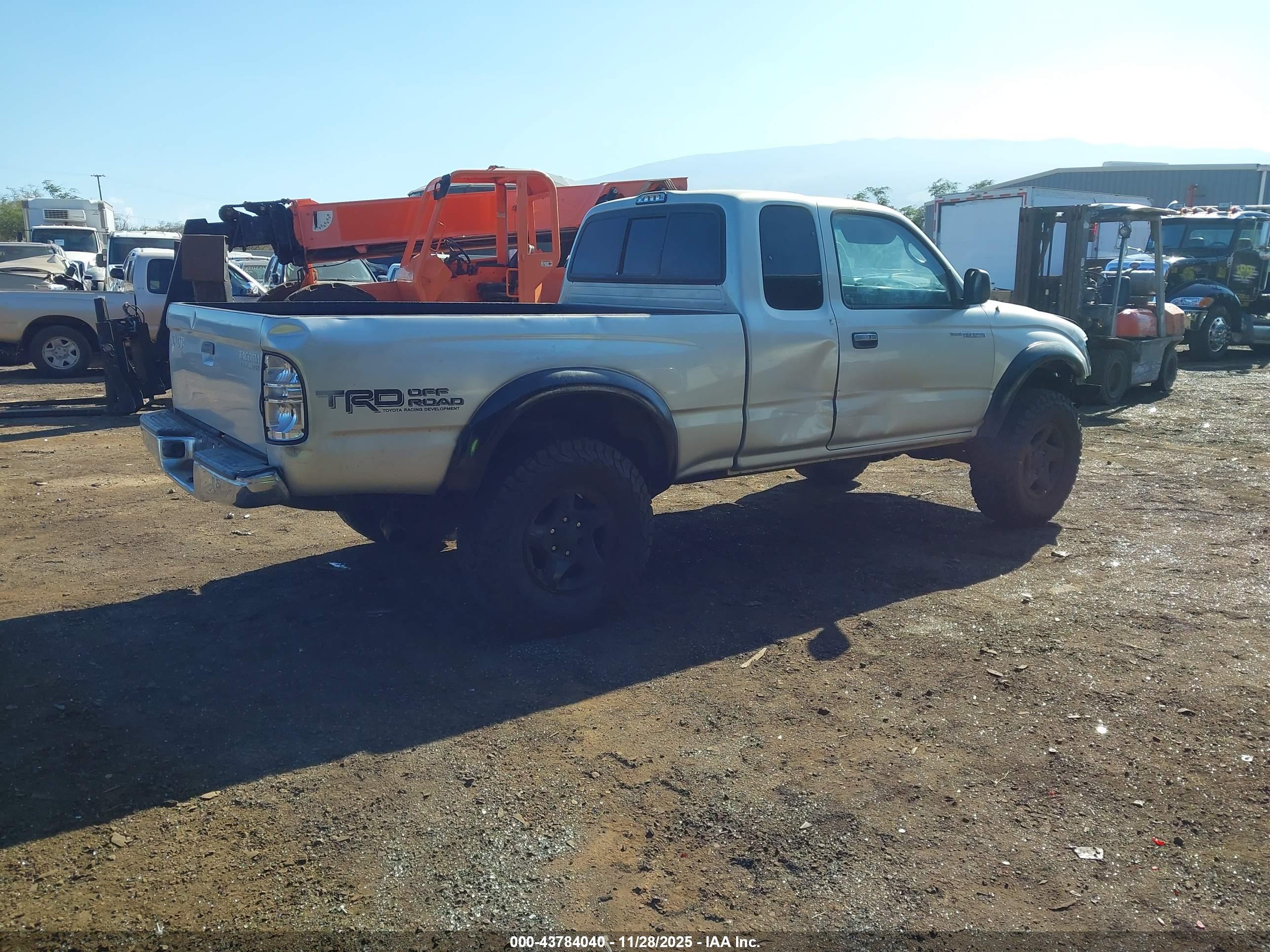 TOYOTA TACOMA image 4