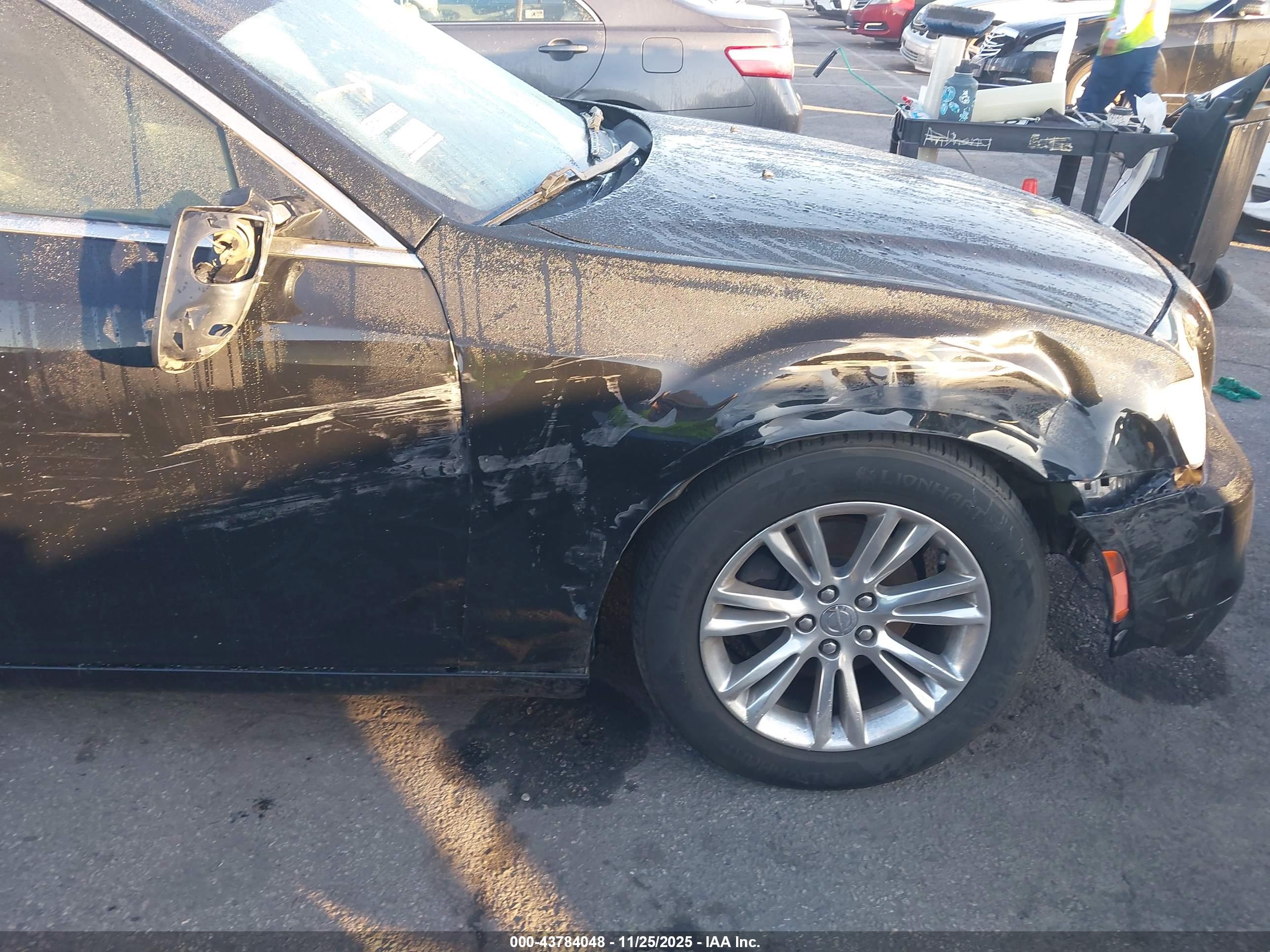 CHRYSLER 300C image 6