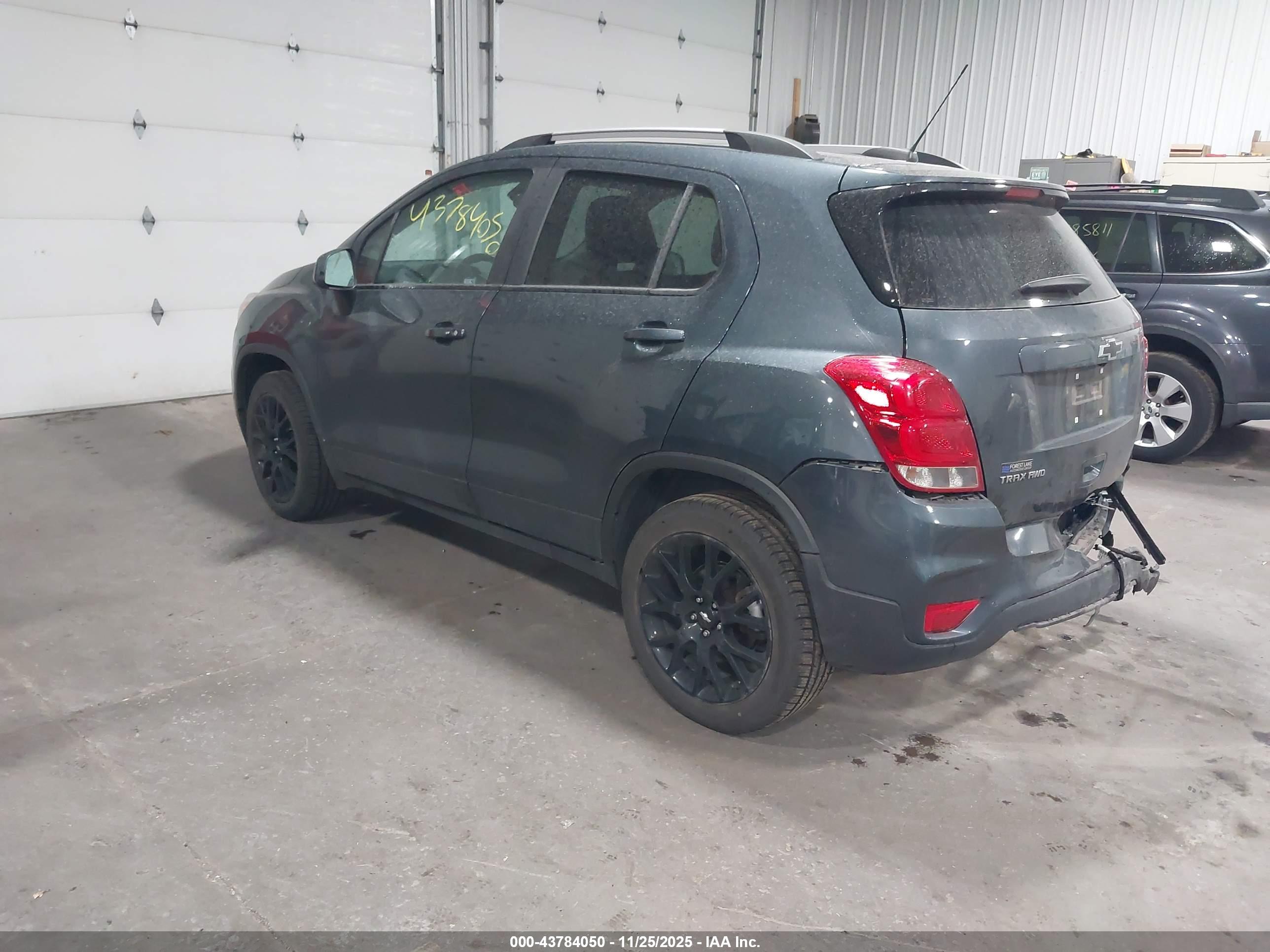 CHEVROLET TRAX image 3