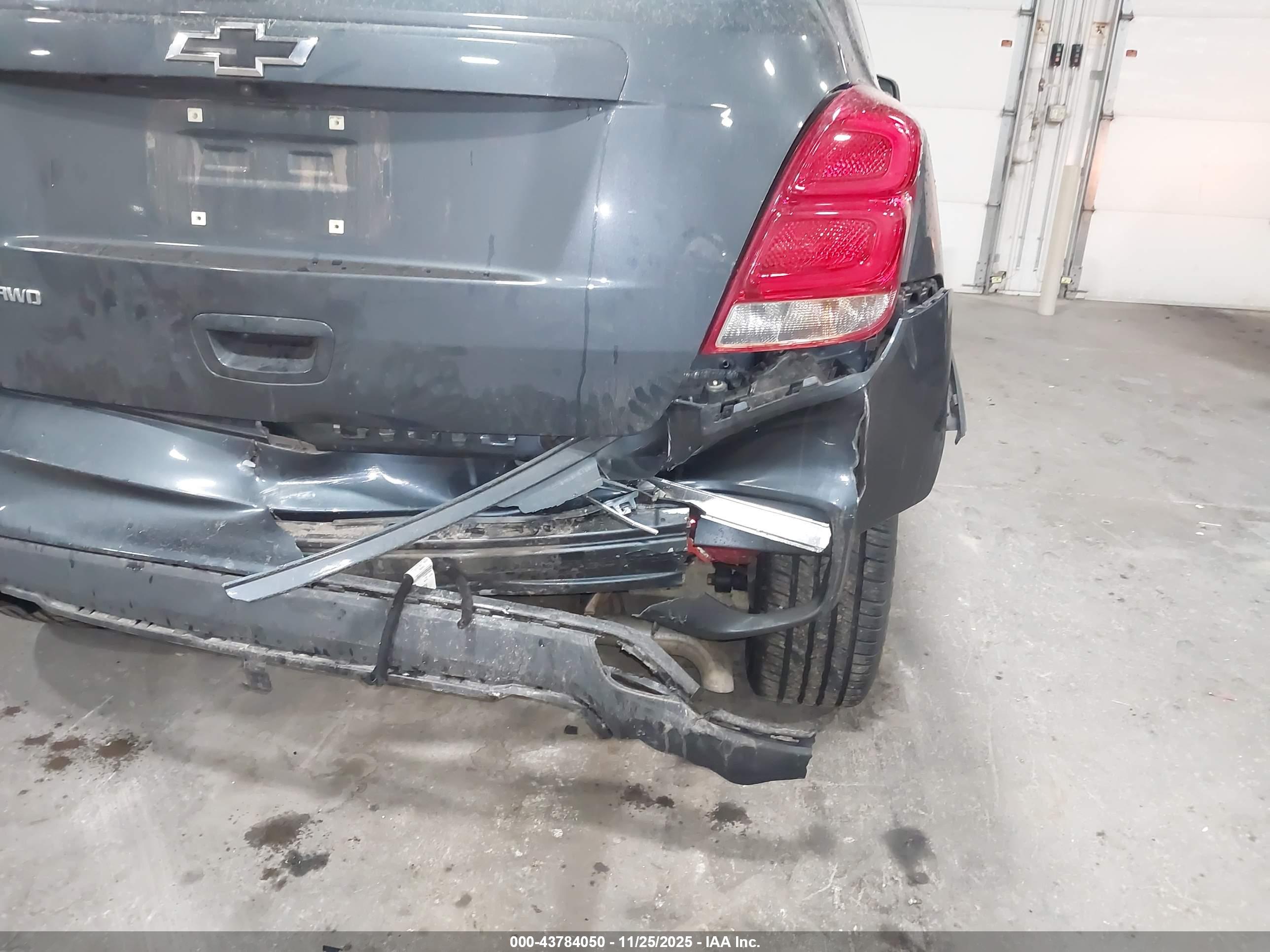 CHEVROLET TRAX image 6