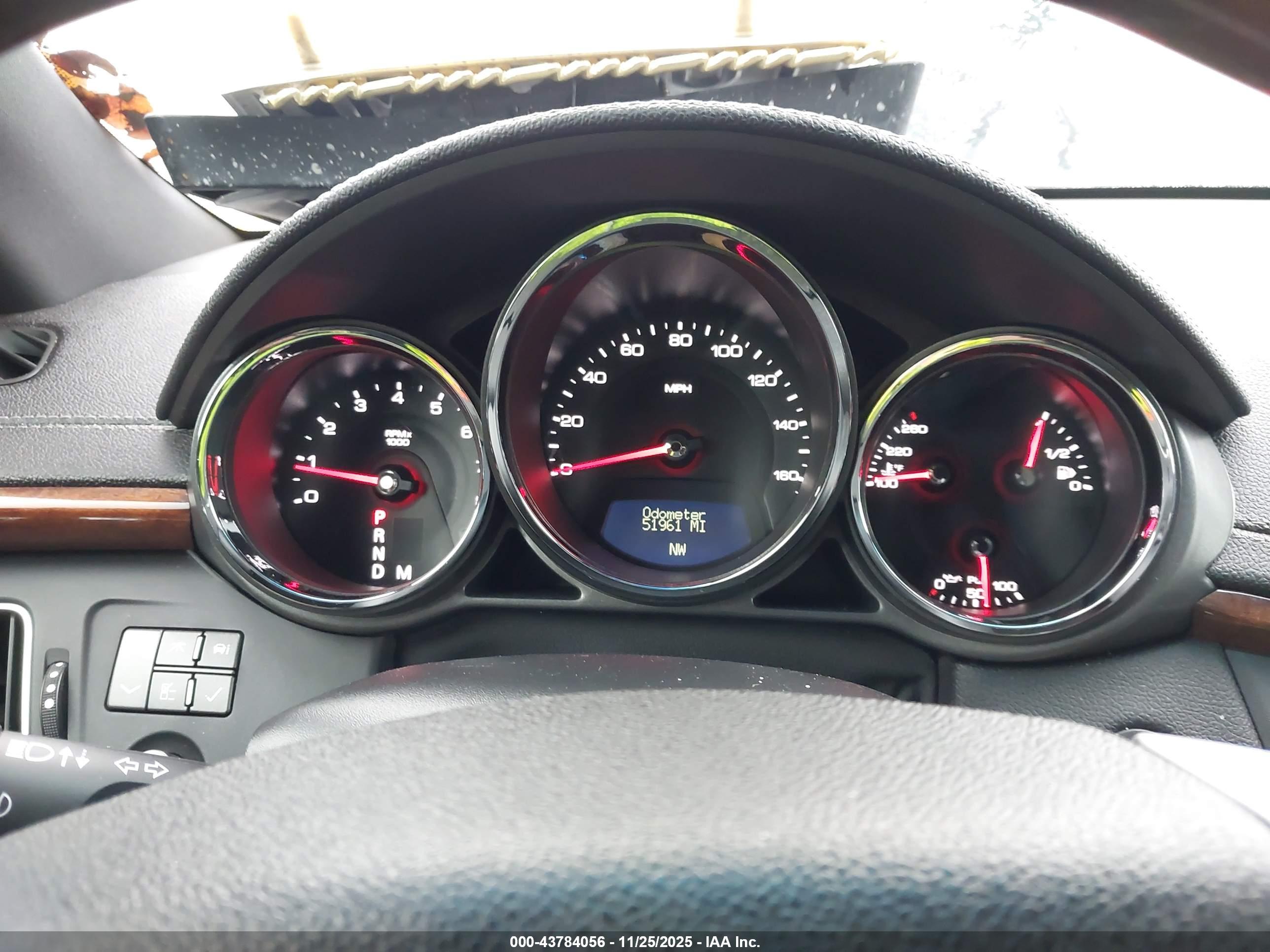 CADILLAC CTS image 7