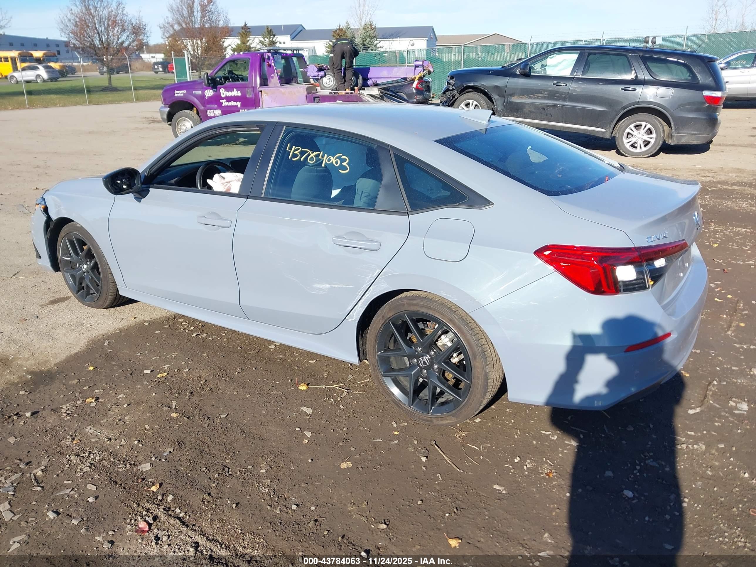 HONDA CIVIC image 3